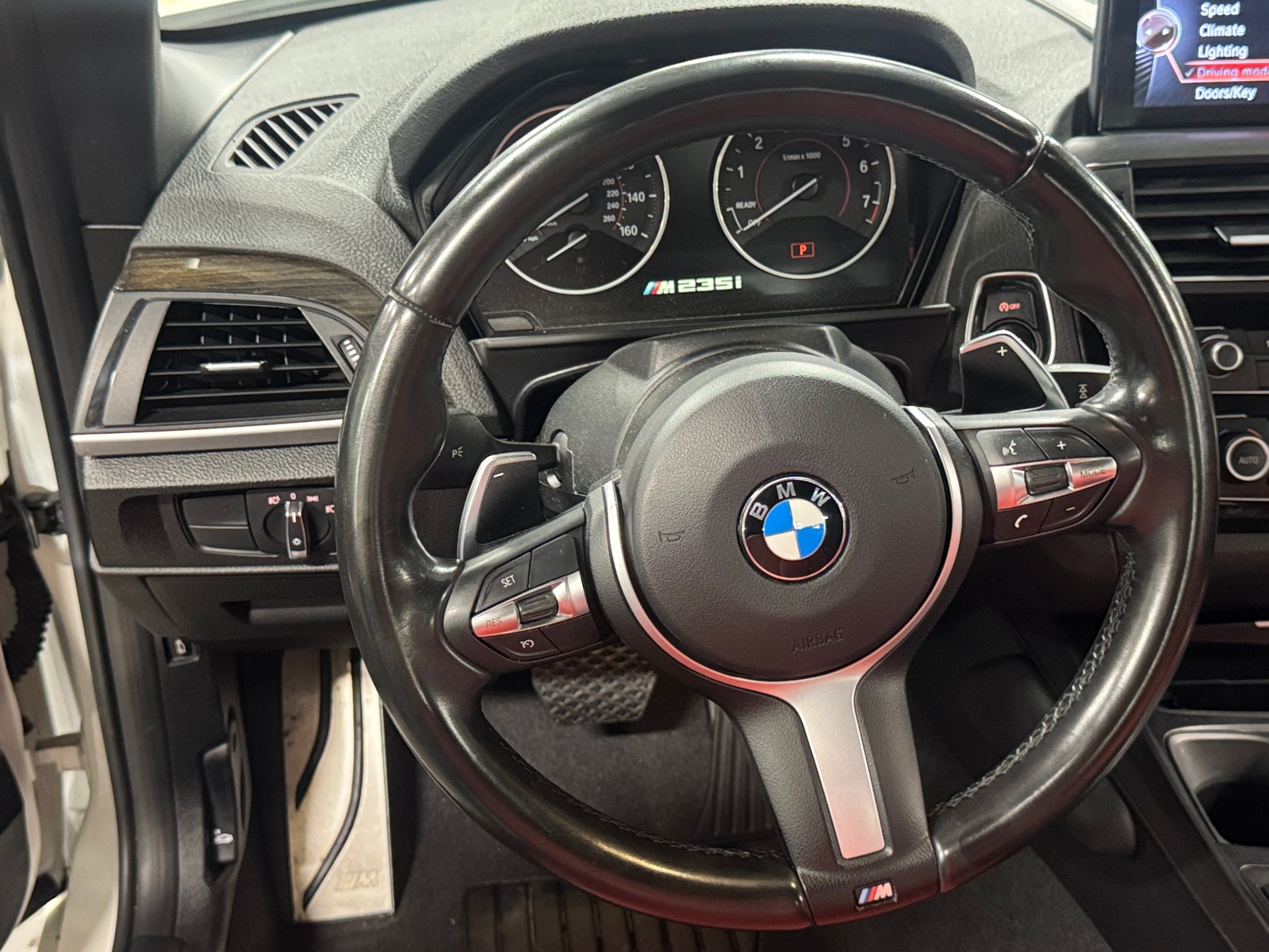 Thumbnail: 2016 BMW 2 Series - 4