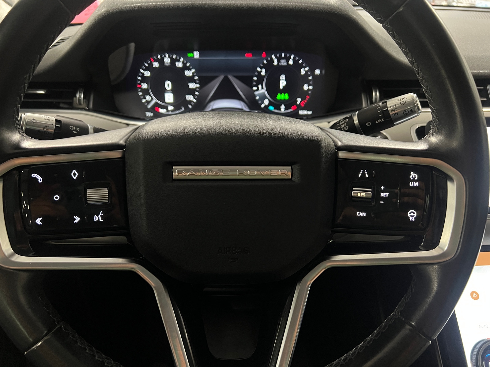 Thumbnail: 2021 Land Rover Range Rover Evoque - 4