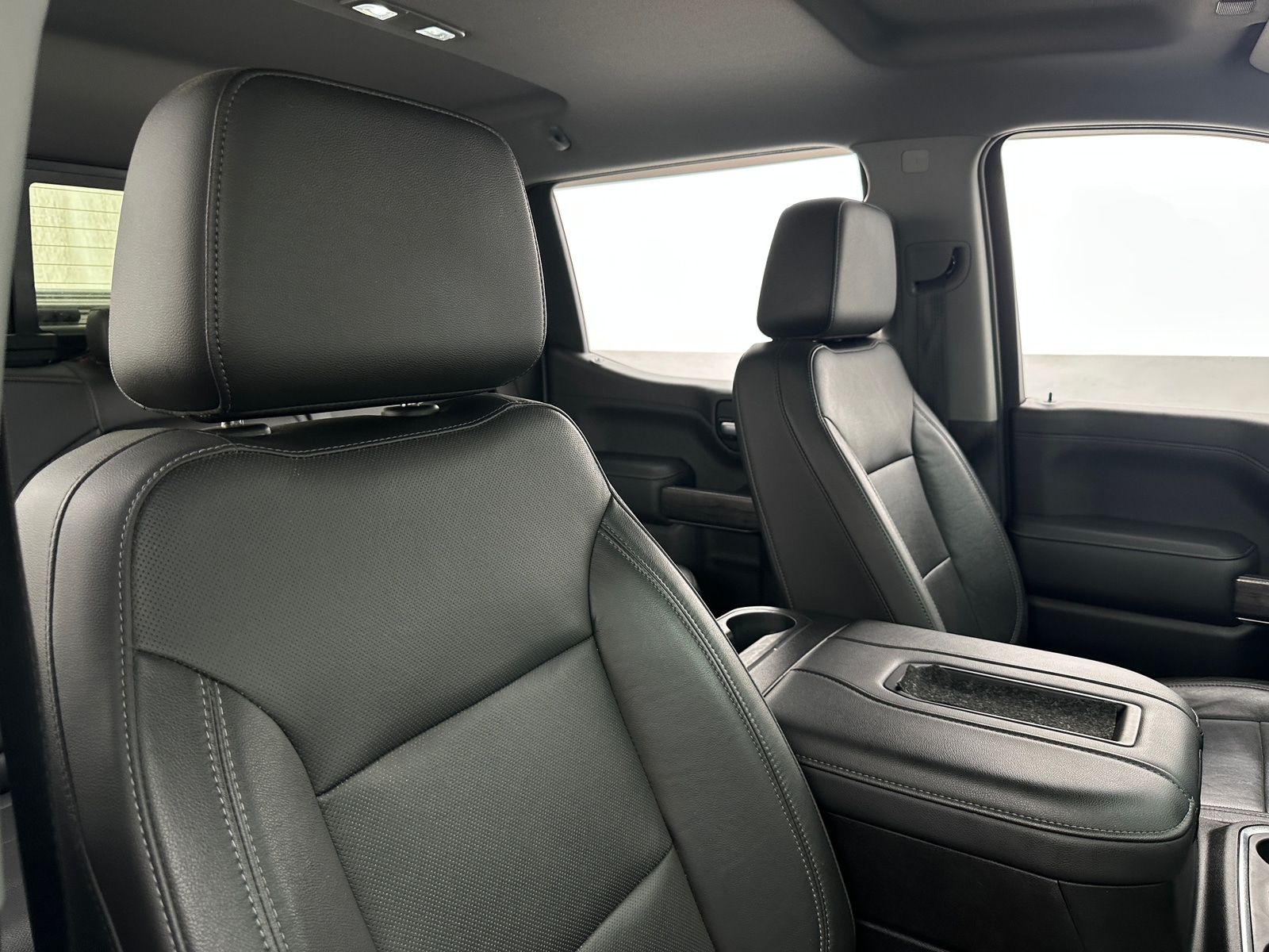 Thumbnail: 2020 Chevrolet Silverado 1500 - 2