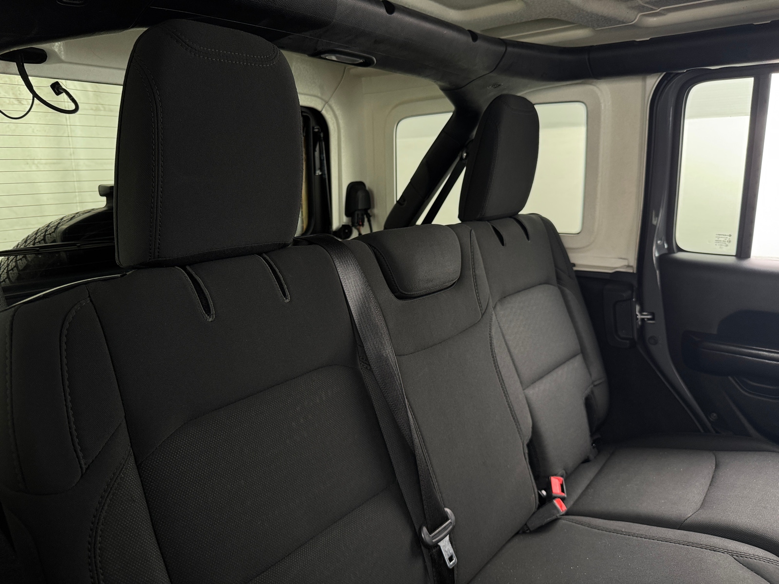 Thumbnail: 2019 Jeep Wrangler - 6