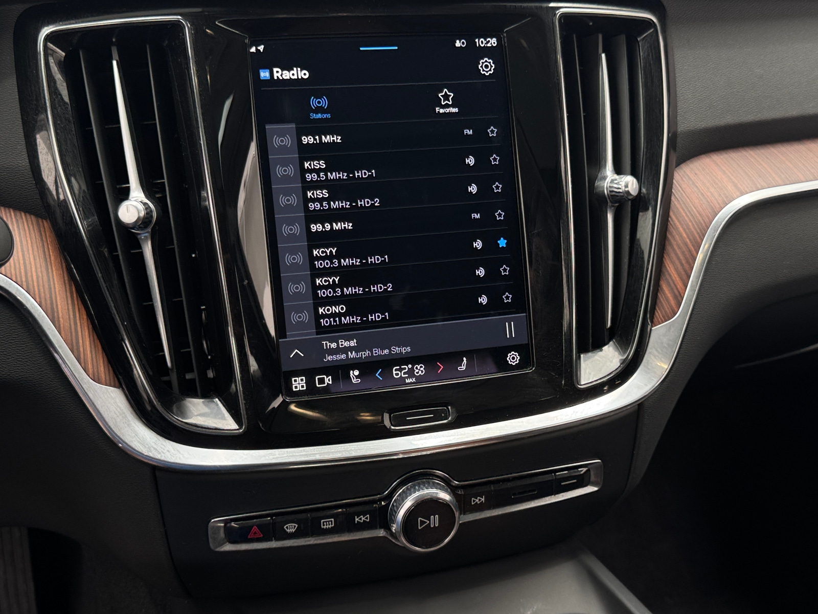 Thumbnail: 2025 Volvo S60 - 3