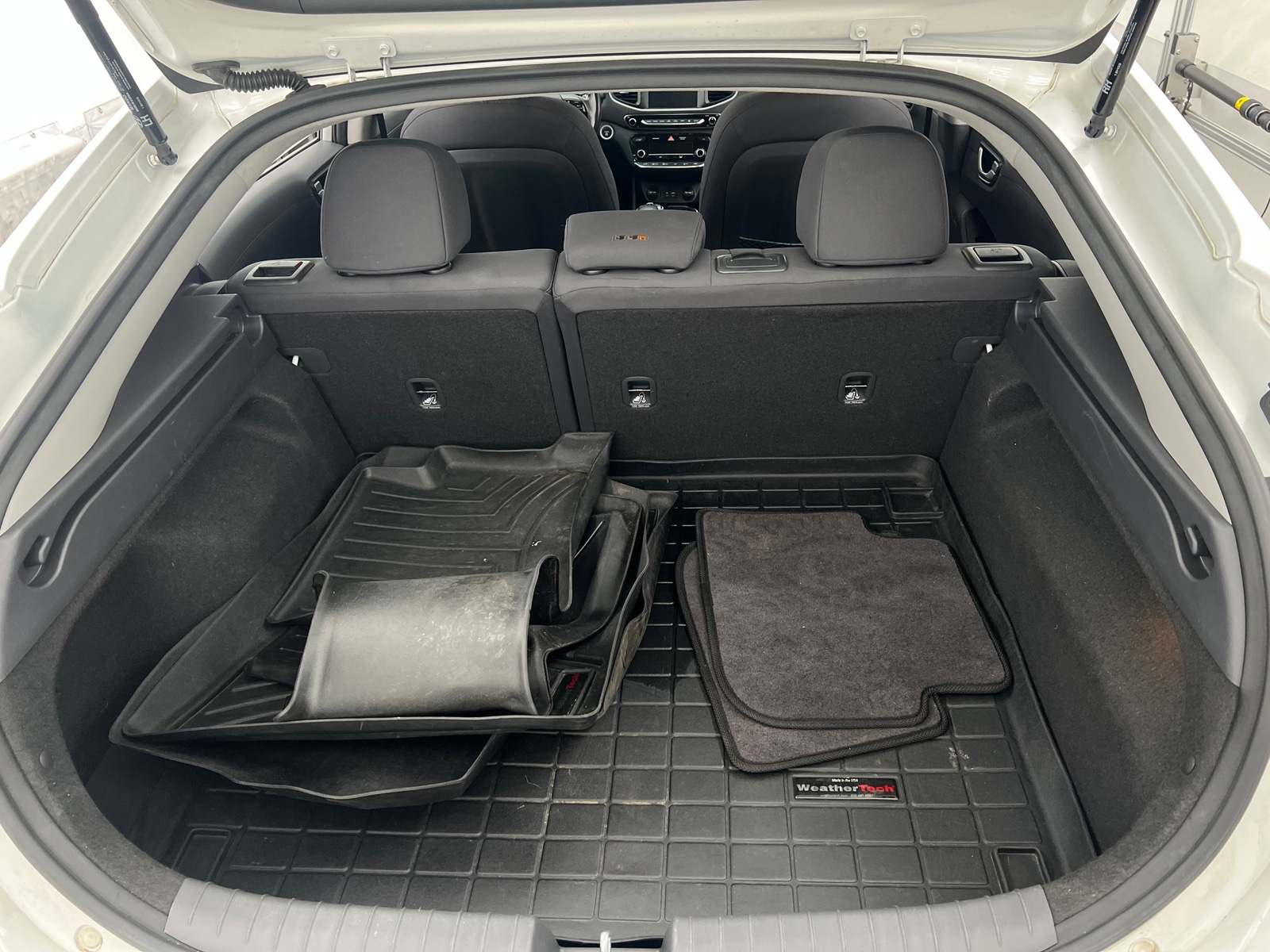 Thumbnail: 2019 Hyundai Ioniq - 7