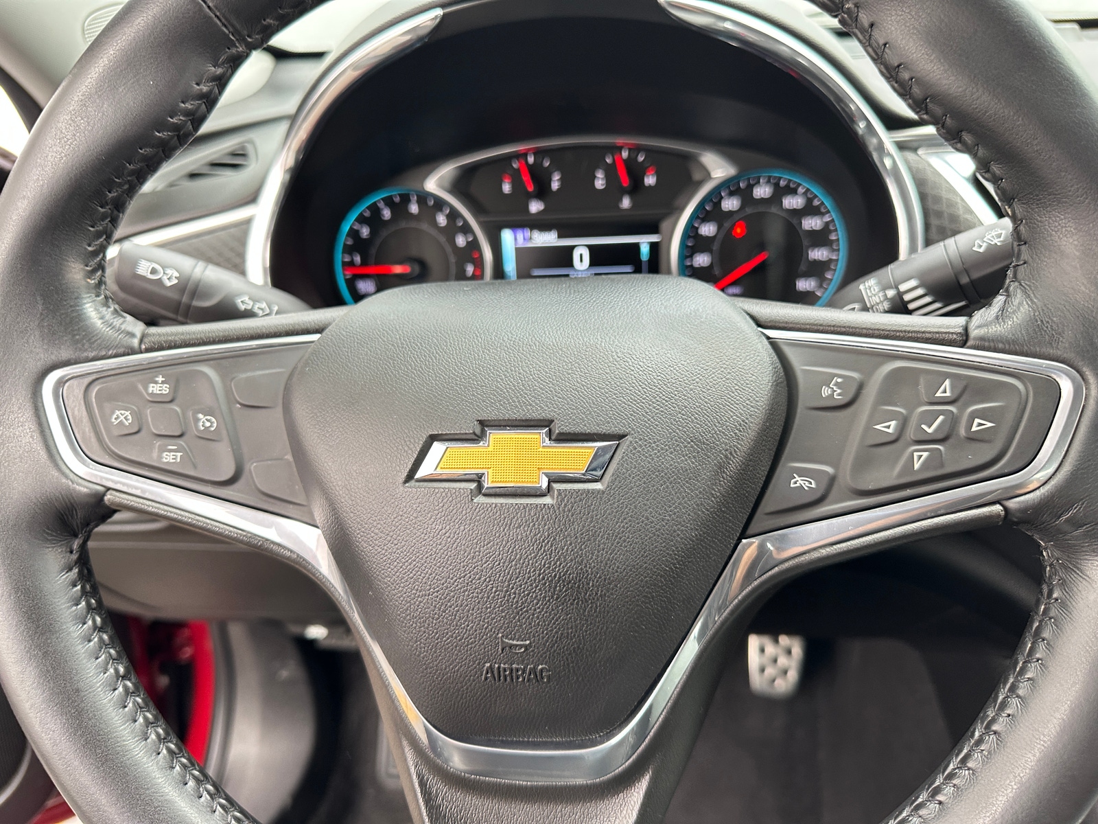 Thumbnail: 2017 Chevrolet Malibu - 5