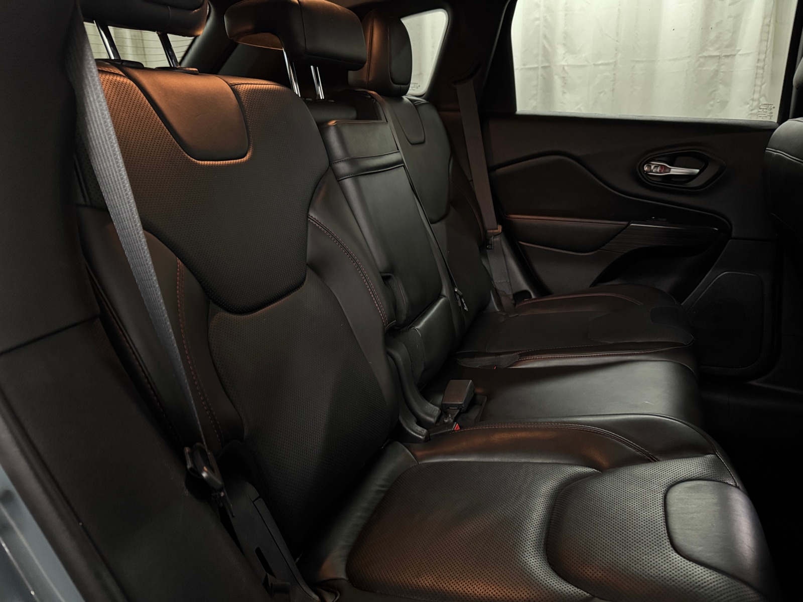 Thumbnail: 2015 Jeep Cherokee - 6