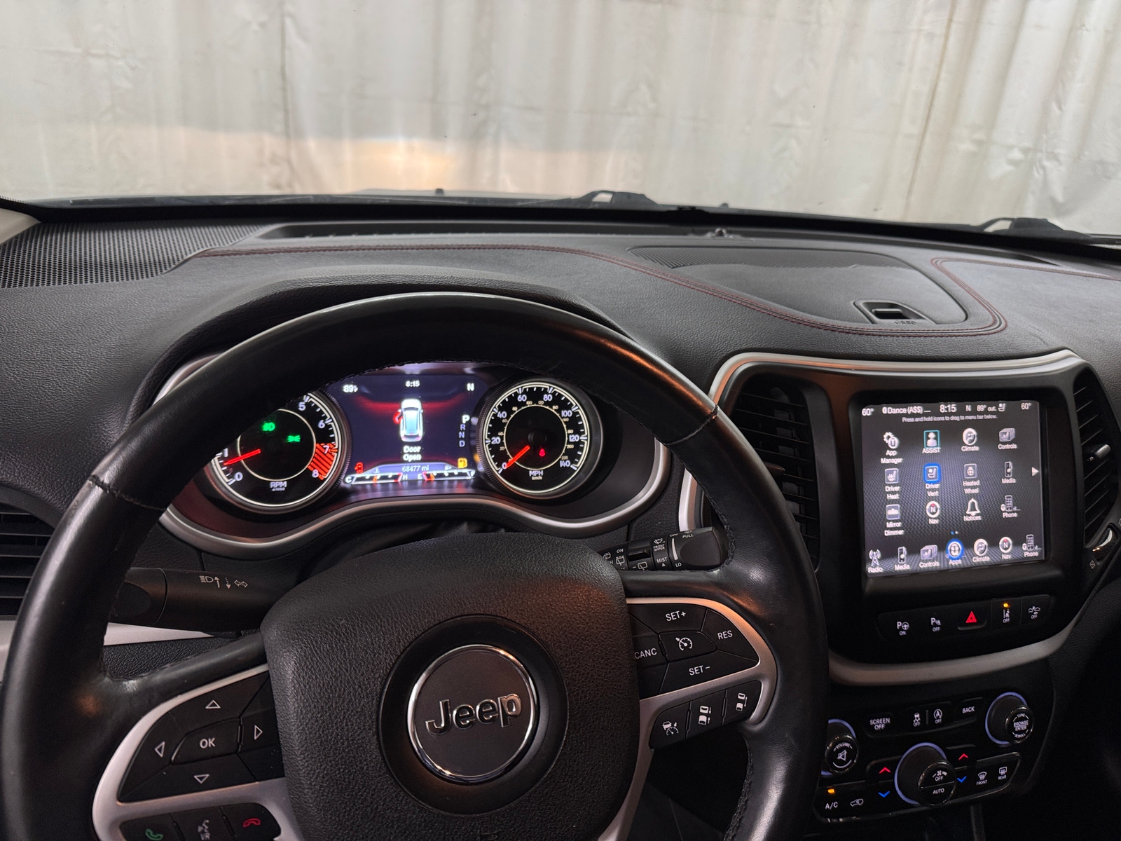 Thumbnail: 2015 Jeep Cherokee - 3
