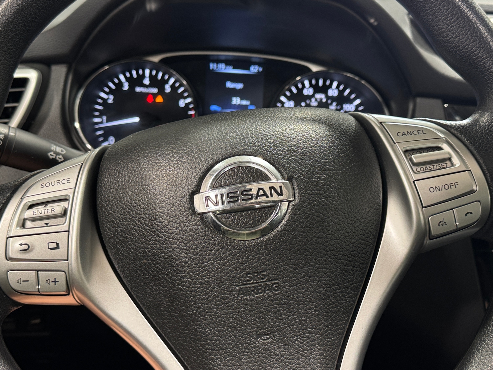 Thumbnail: 2016 Nissan Rogue - 5