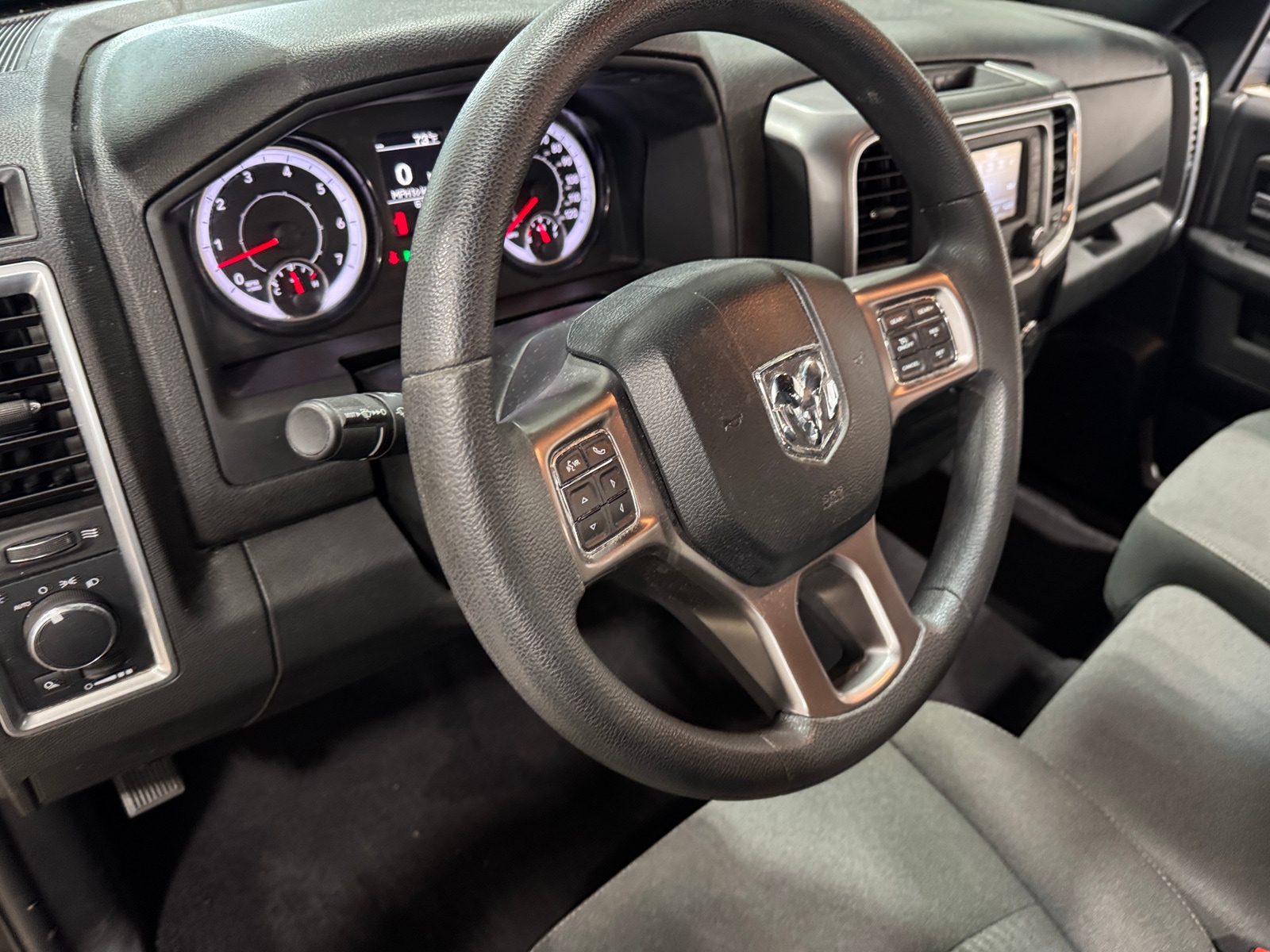 Thumbnail: 2021 RAM 1500 Classic - 3
