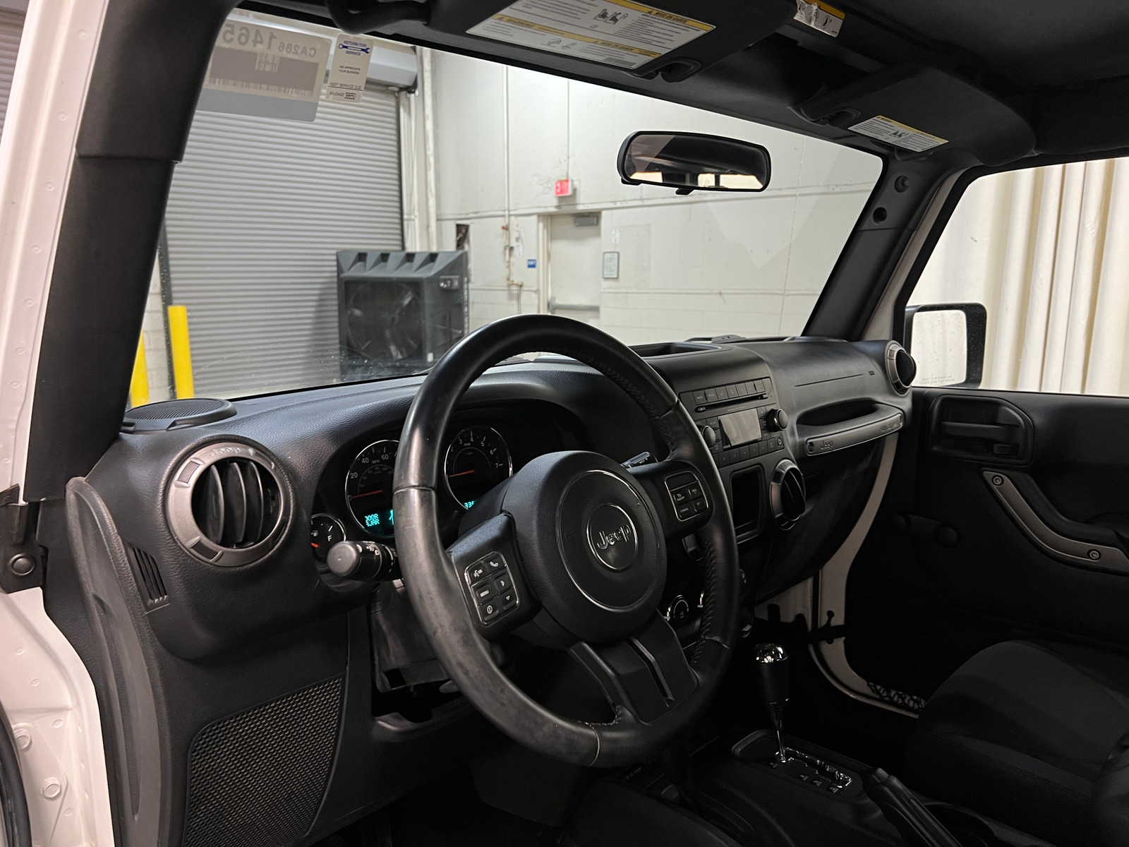 Thumbnail: 2015 Jeep Wrangler - 3