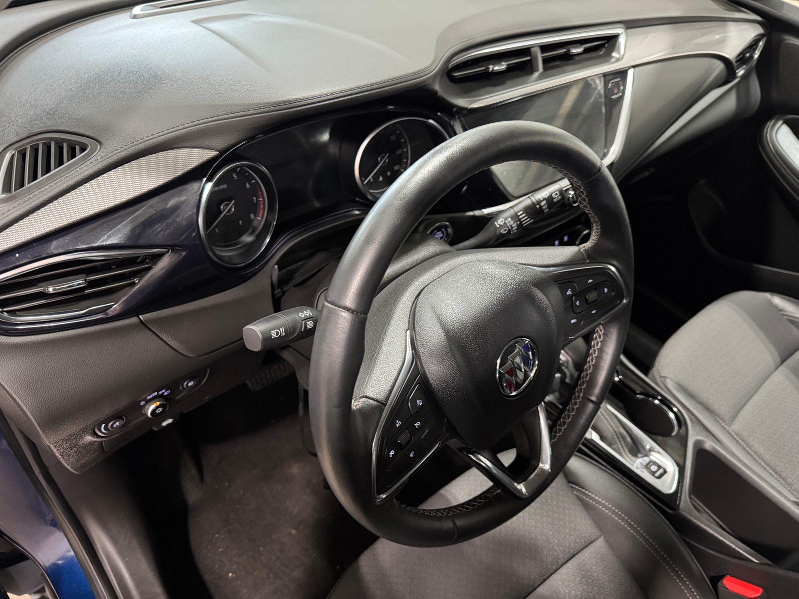 Thumbnail: 2023 Buick Encore GX - 3