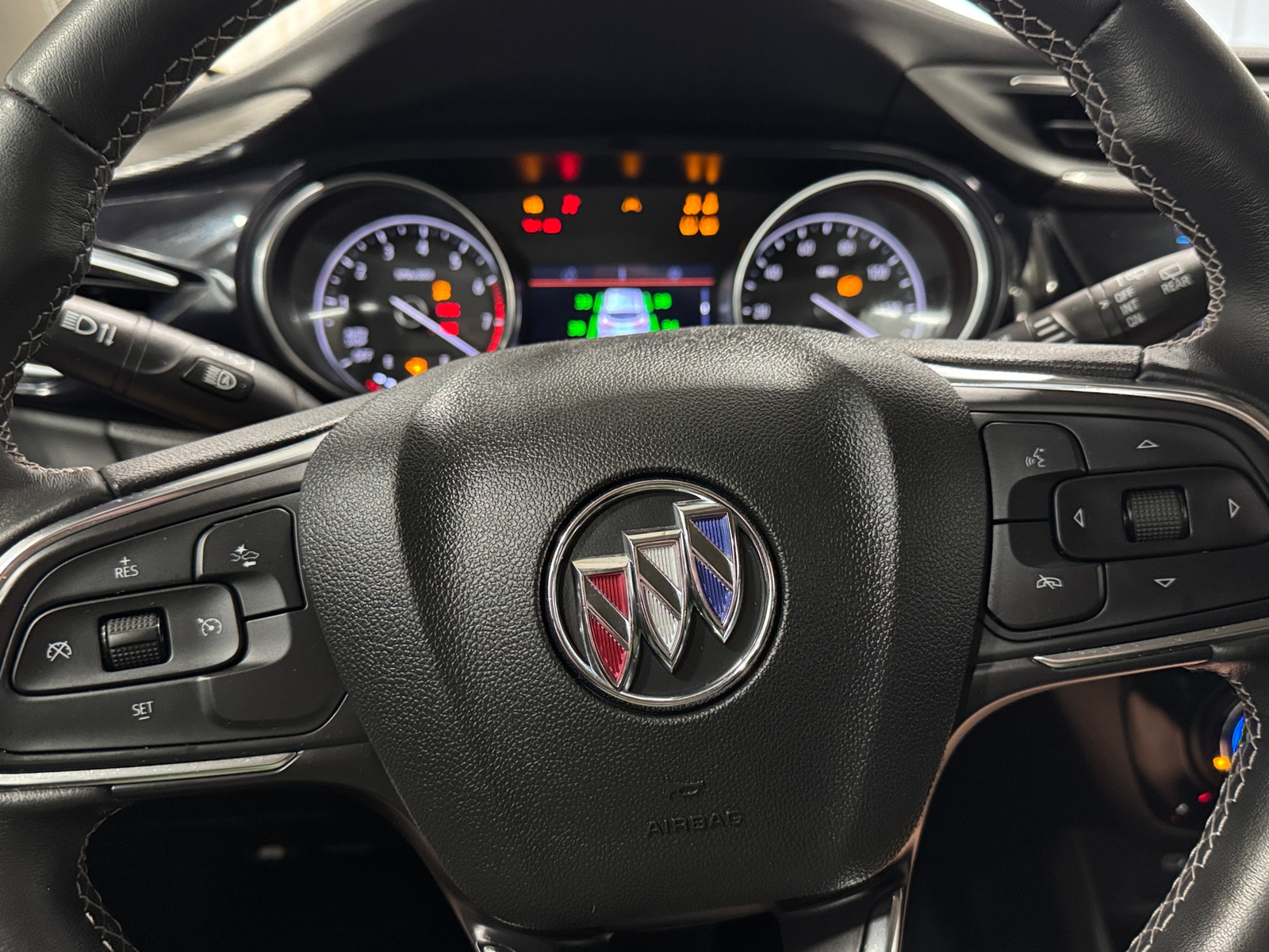 Thumbnail: 2023 Buick Encore GX - 5