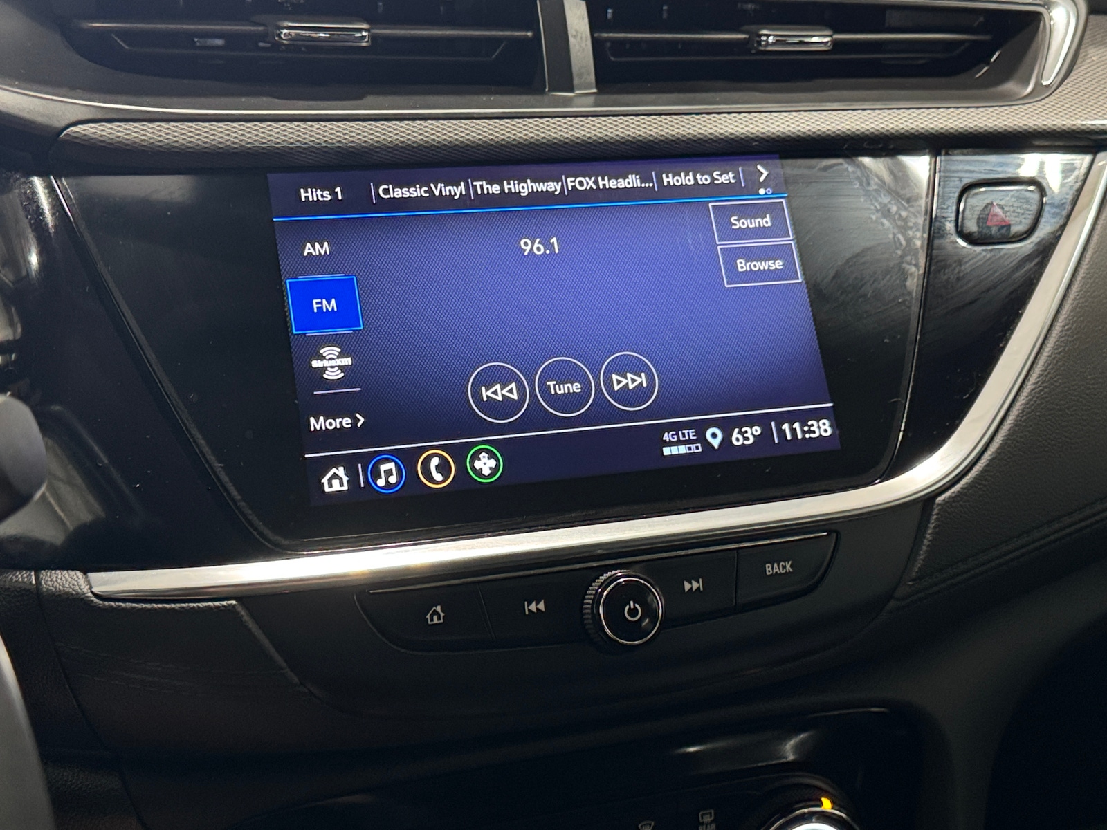 Thumbnail: 2023 Buick Encore GX - 4