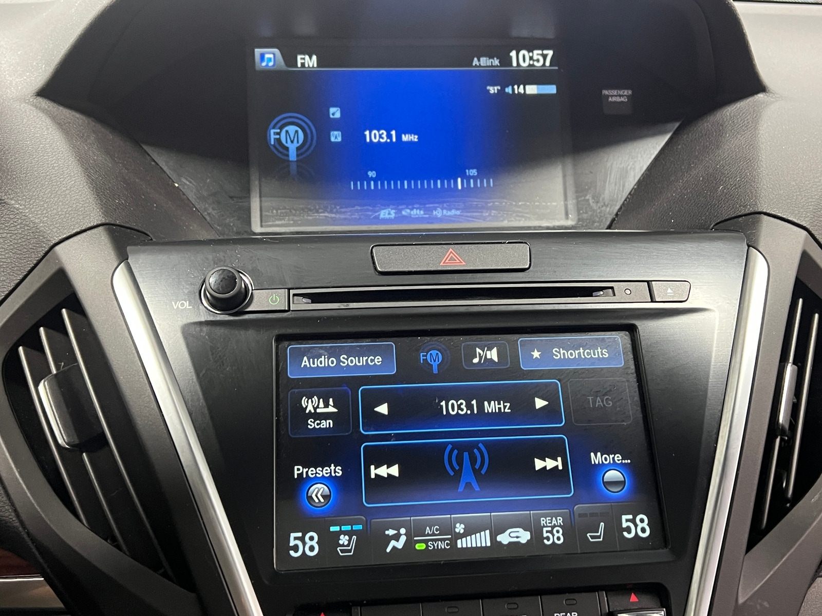 Thumbnail: 2016 Acura MDX - 3