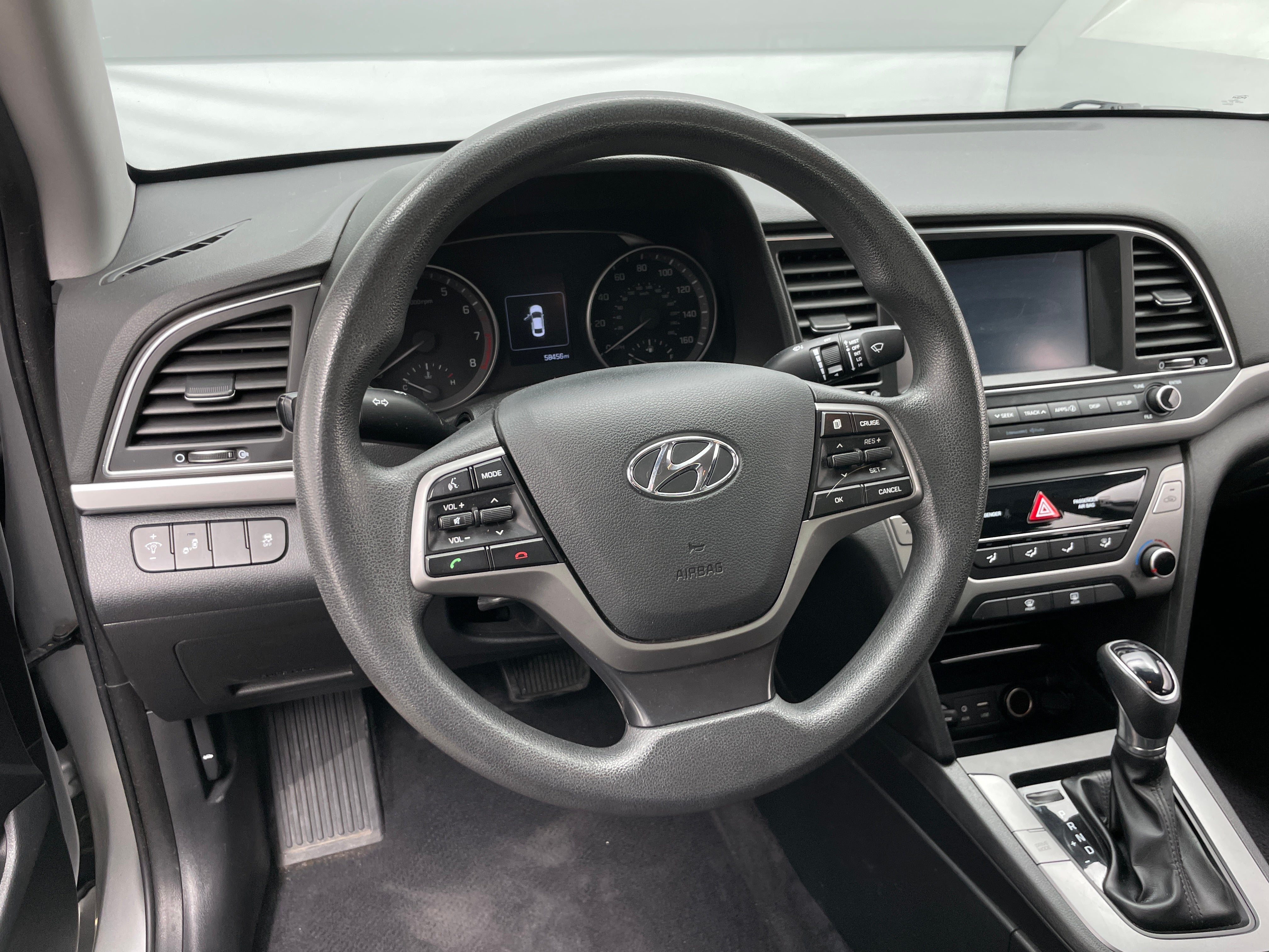 Used 2018 Hyundai Elantra SEL with VIN KMHD84LF0JU702794 for sale in Oak Creek, WI