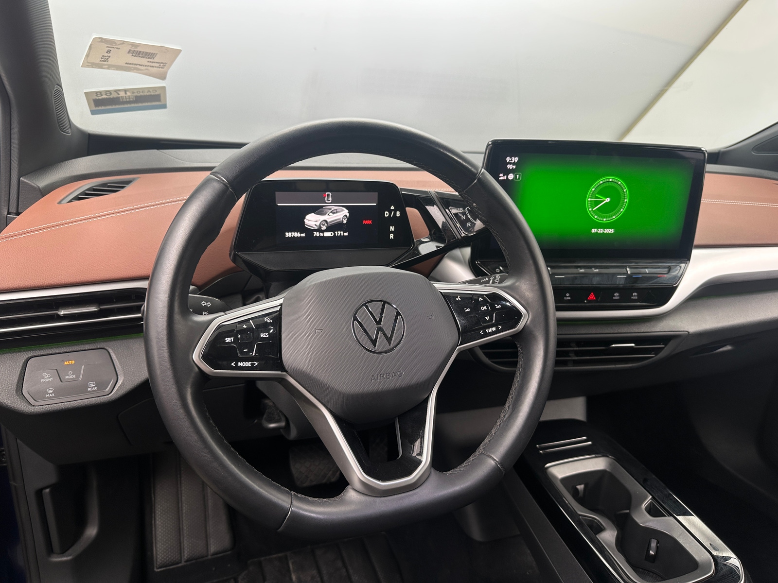 Thumbnail: 2022 Volkswagen ID.4 - 3