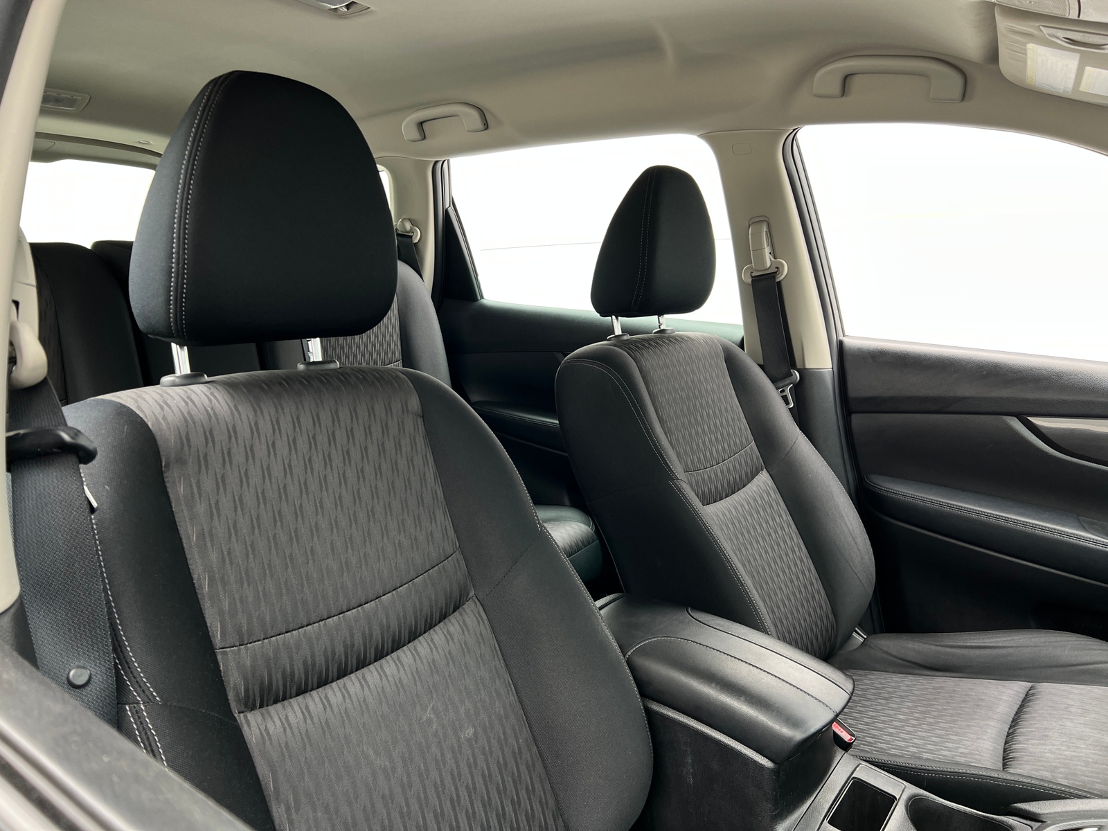 Thumbnail: 2019 Nissan Rogue - 2