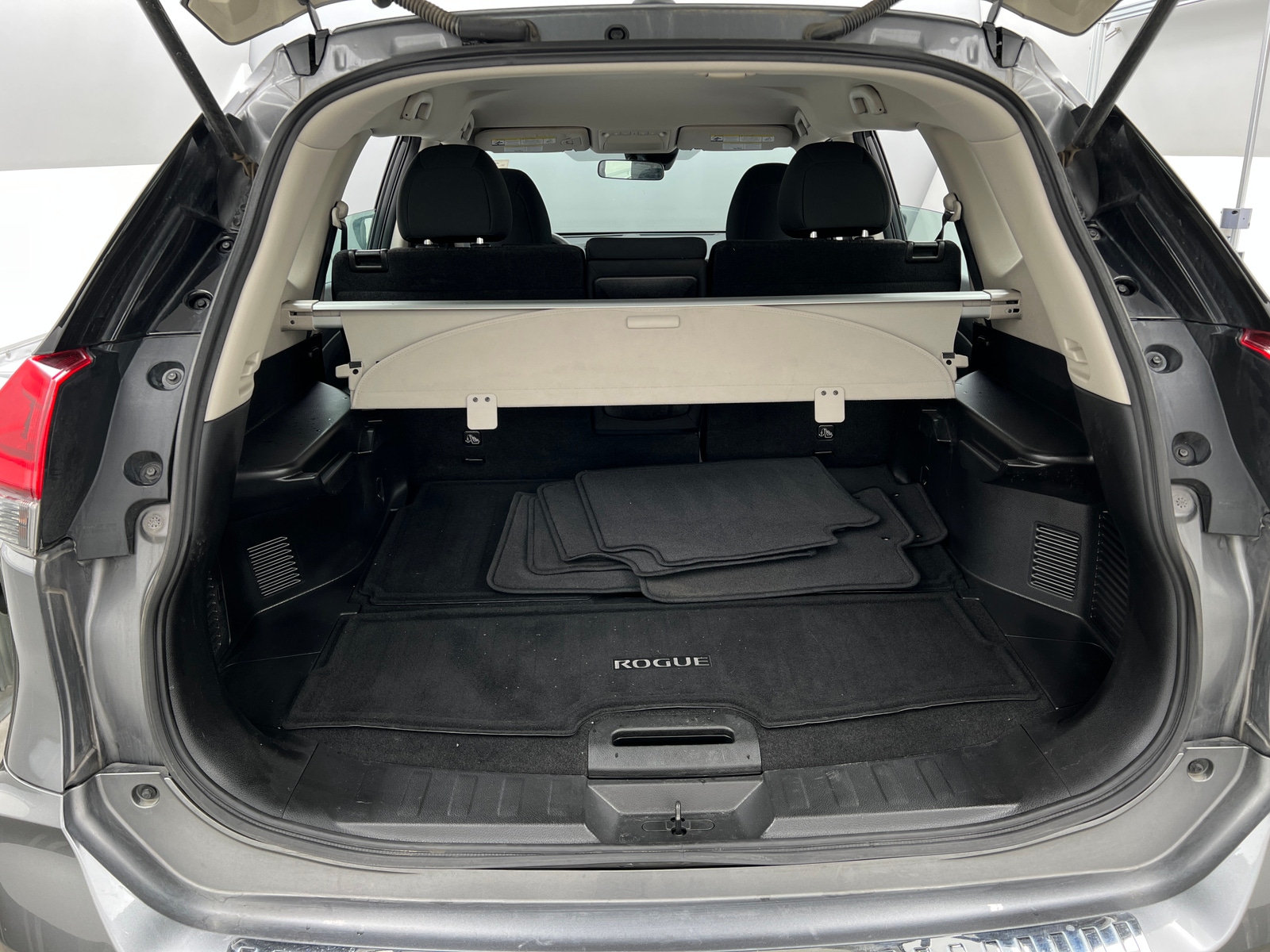 Thumbnail: 2019 Nissan Rogue - 7