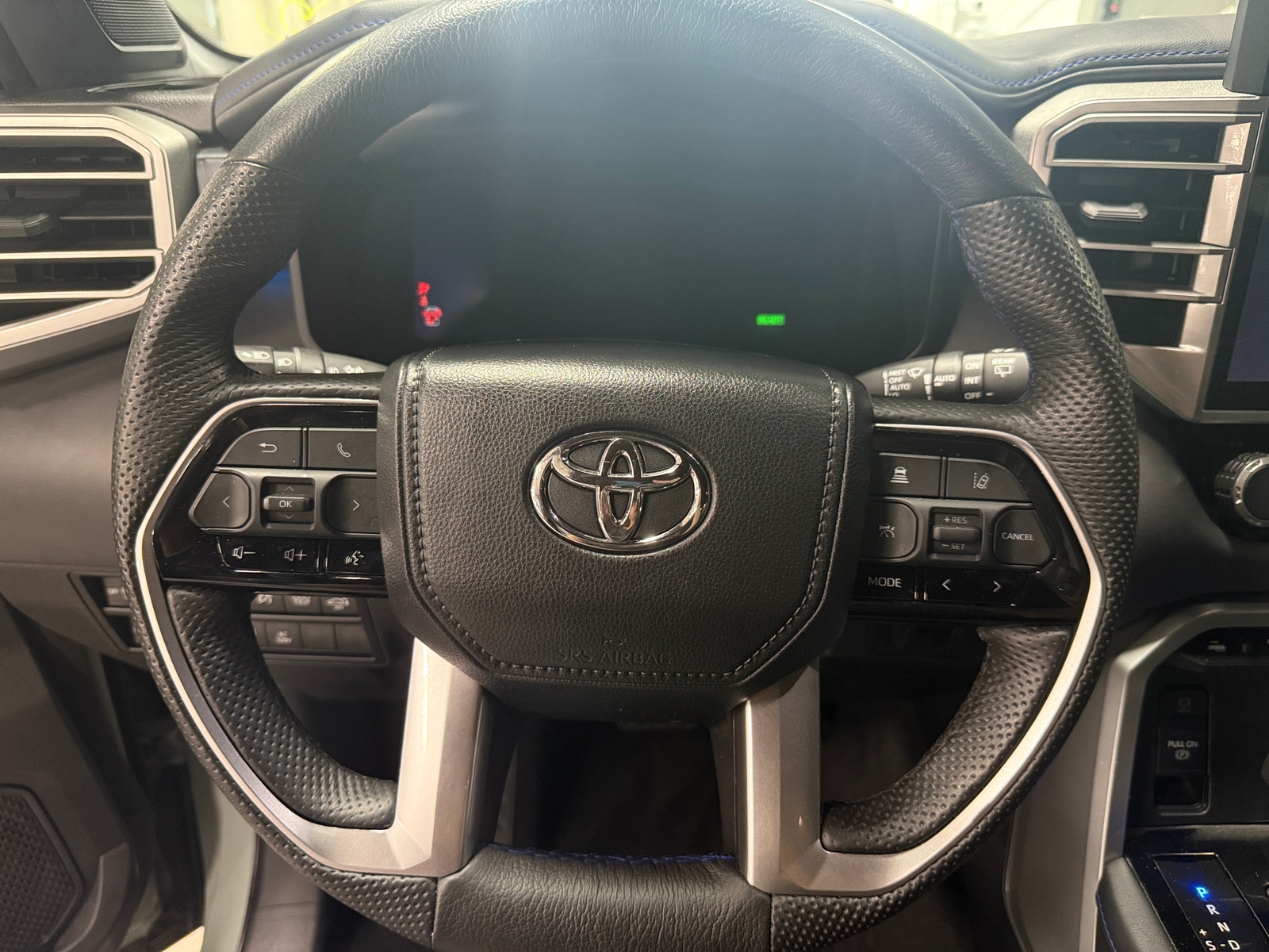 Thumbnail: 2024 Toyota Sequoia - 4