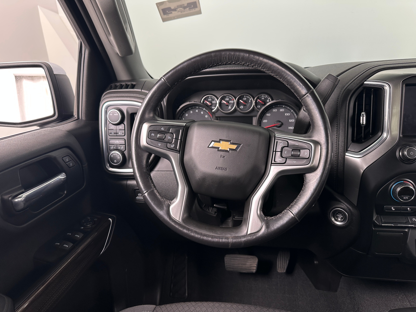 Thumbnail: 2021 Chevrolet Silverado 1500 - 5