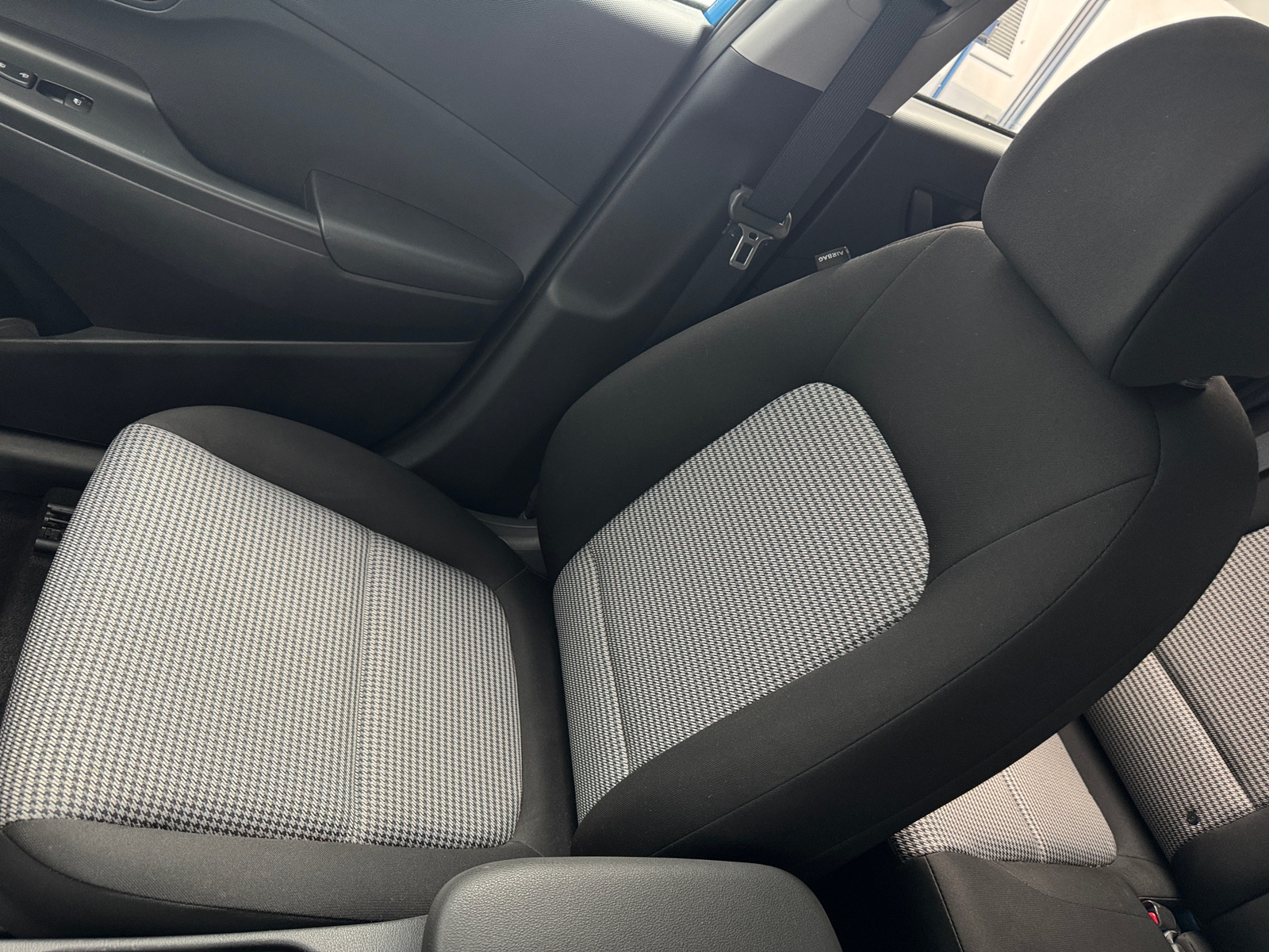 Thumbnail: 2020 Hyundai Kona - 2