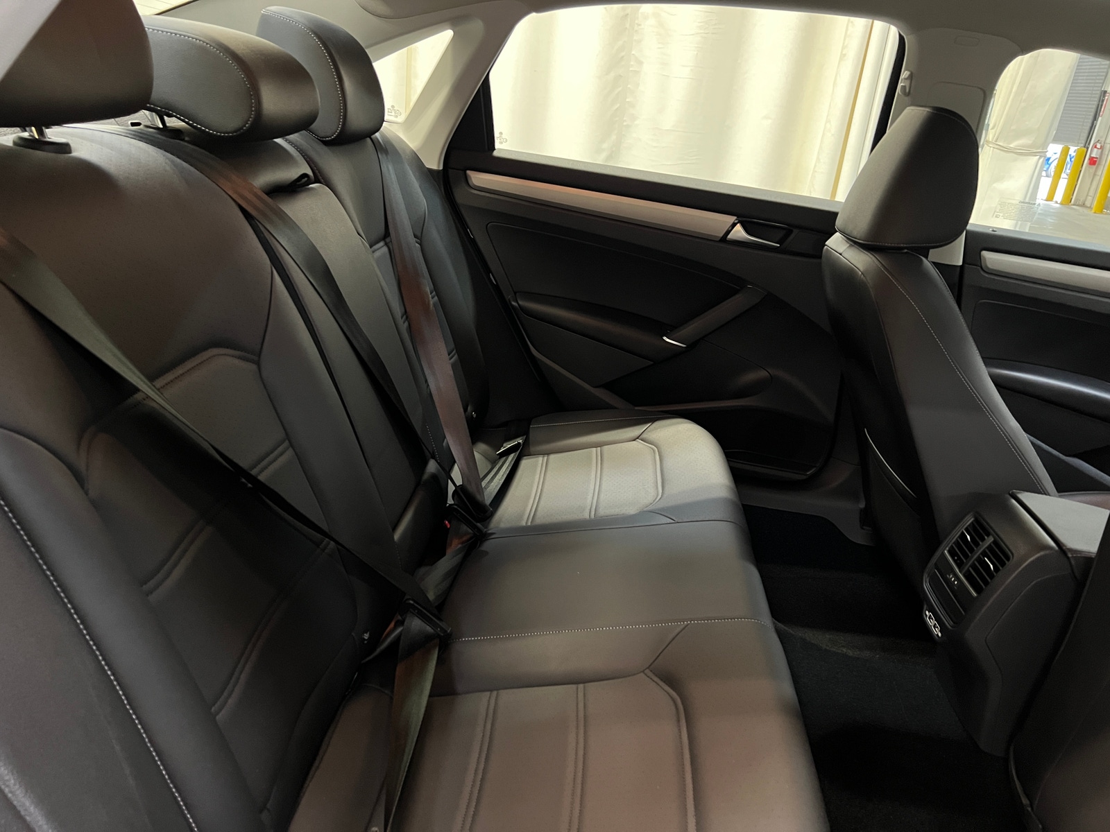 Thumbnail: 2020 Volkswagen Passat - 5