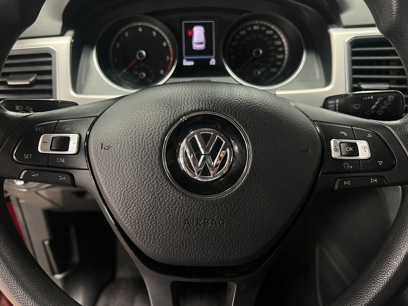 Thumbnail: 2018 Volkswagen Atlas - 5