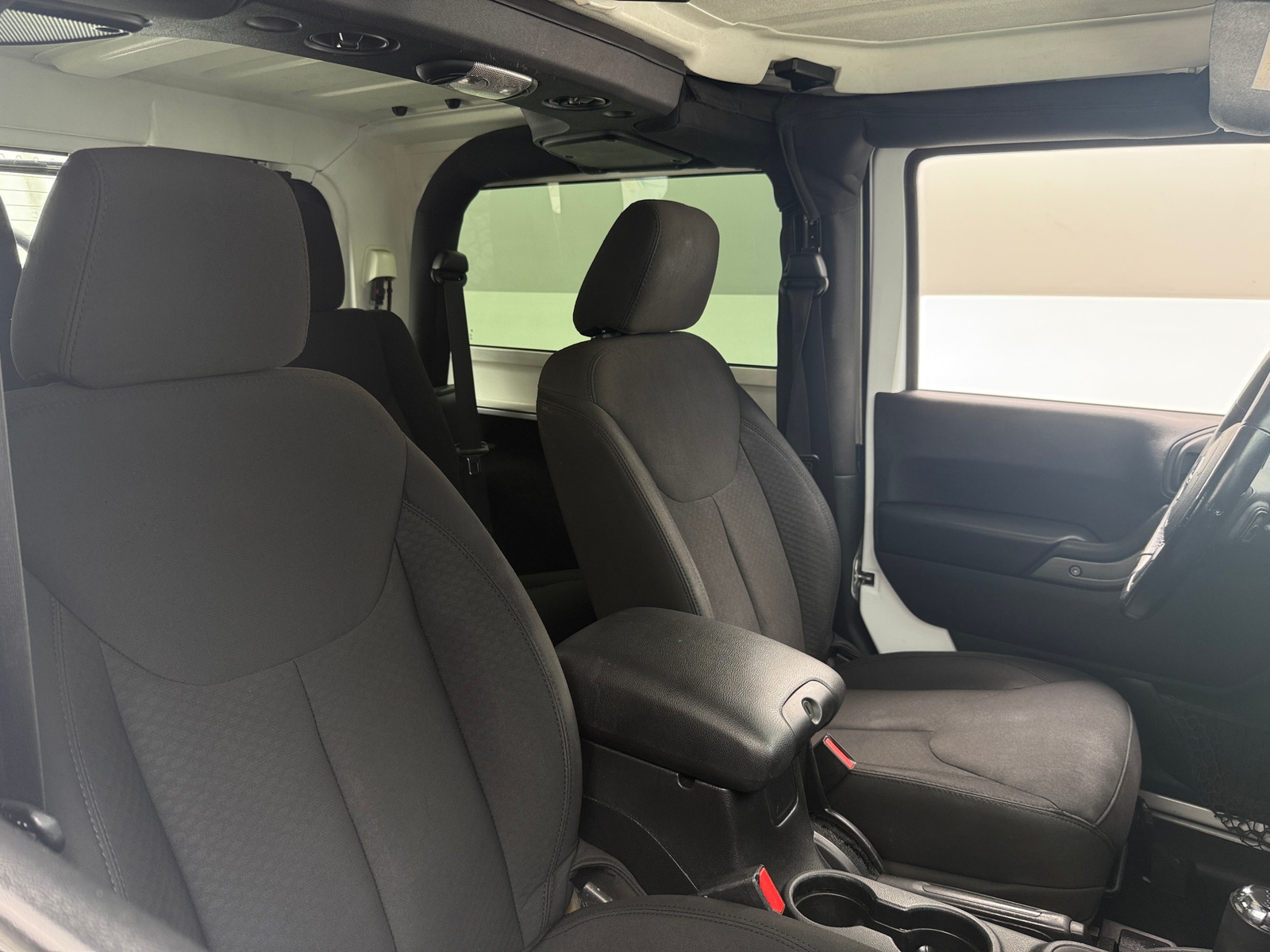 Thumbnail: 2016 Jeep Wrangler - 2