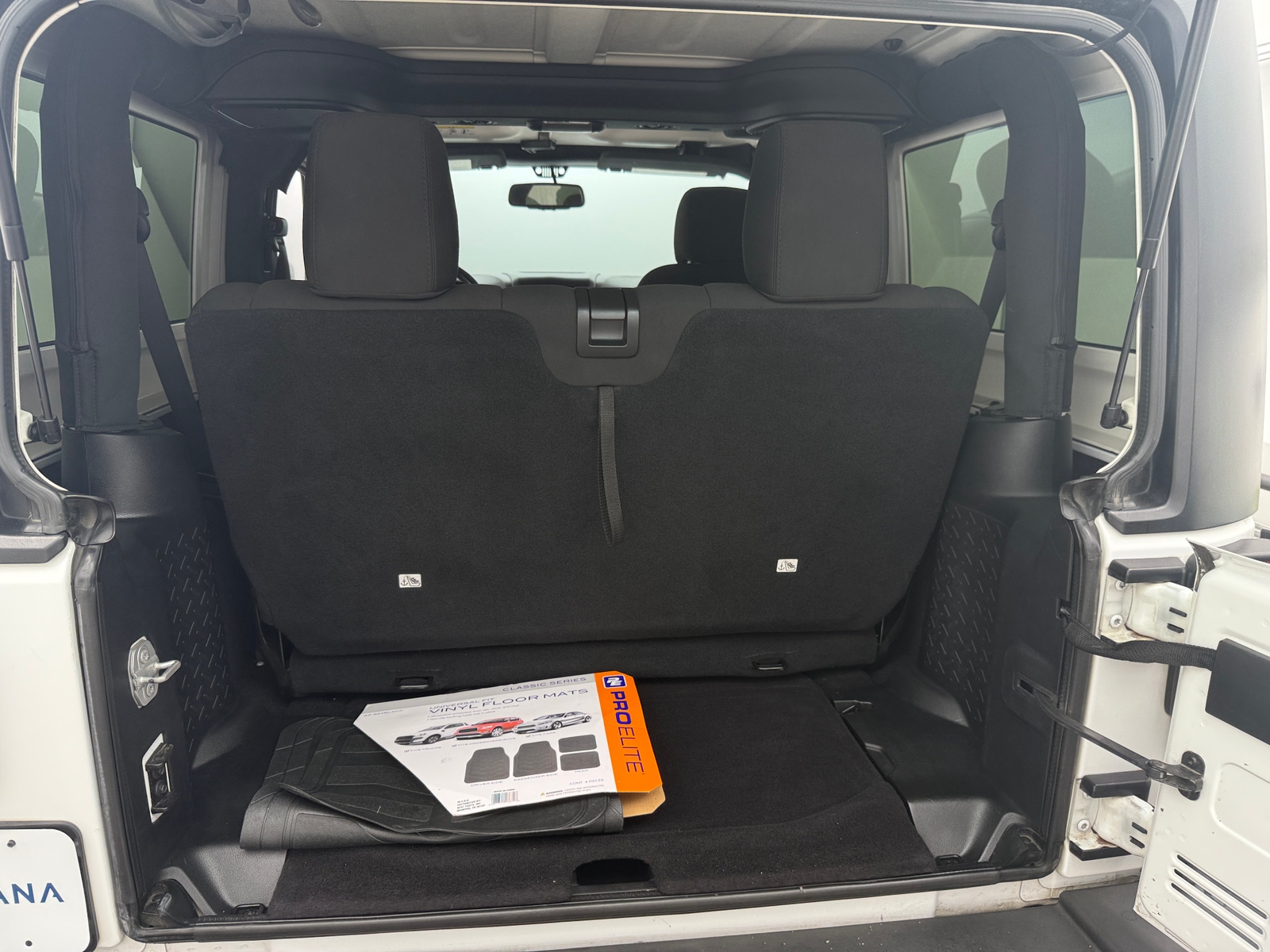 Thumbnail: 2016 Jeep Wrangler - 7