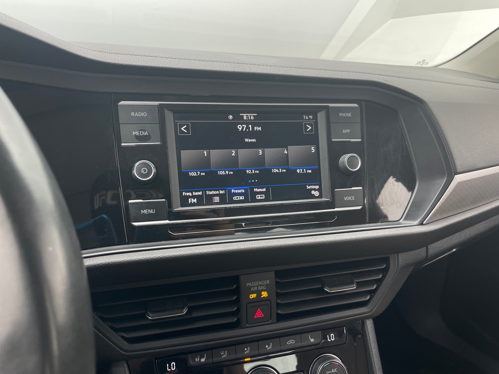 Thumbnail: 2020 Volkswagen Jetta - 3