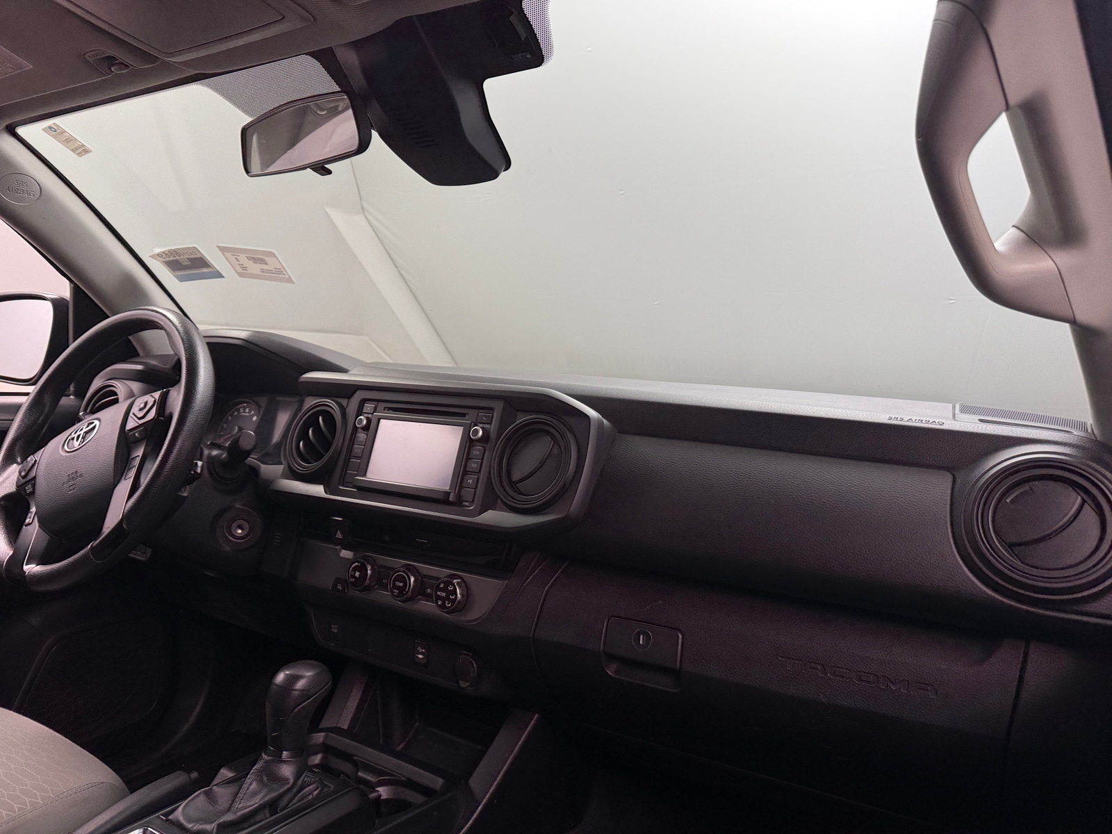 Thumbnail: 2018 Toyota Tacoma - 3