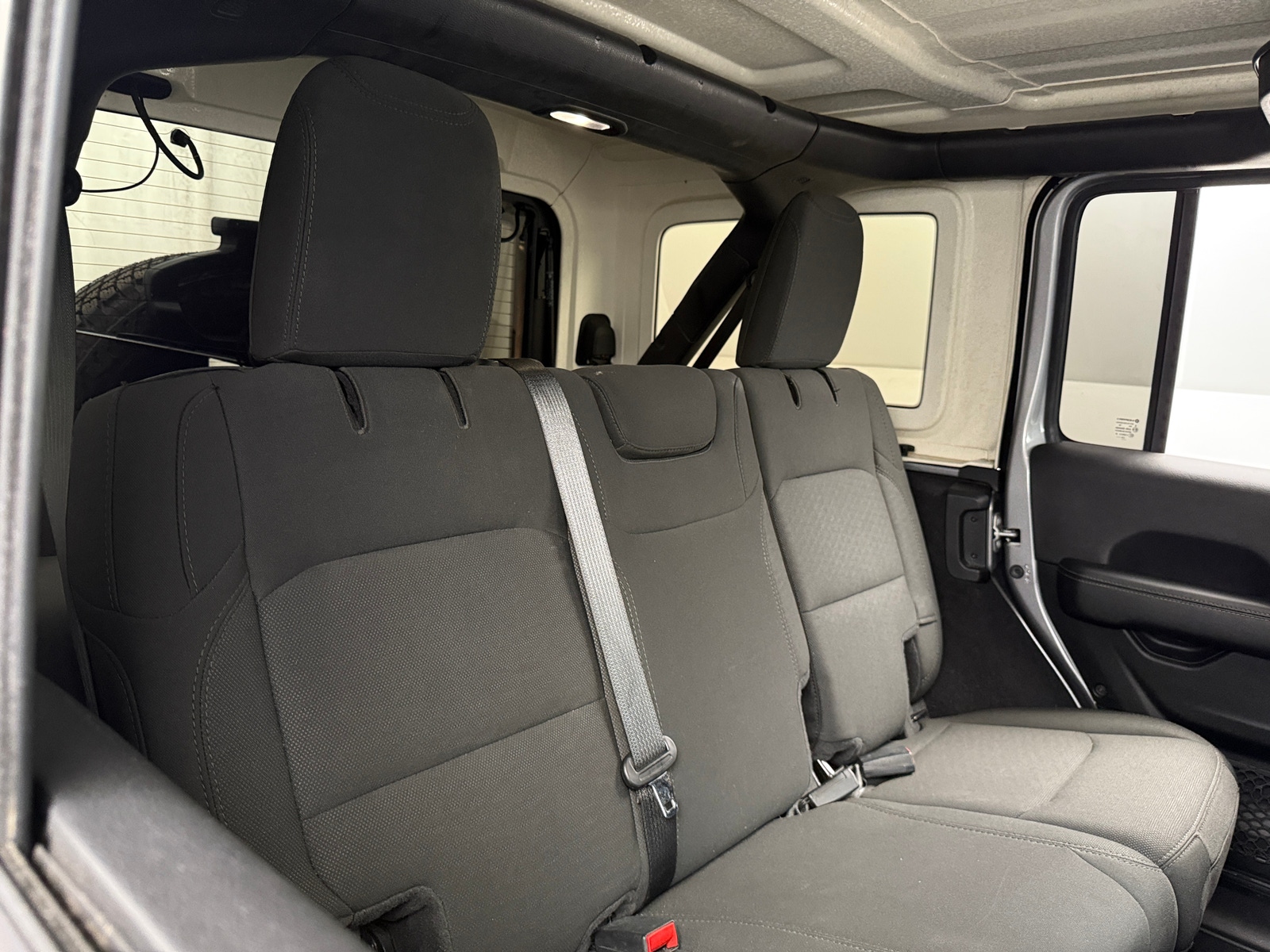 Thumbnail: 2020 Jeep Wrangler - 6