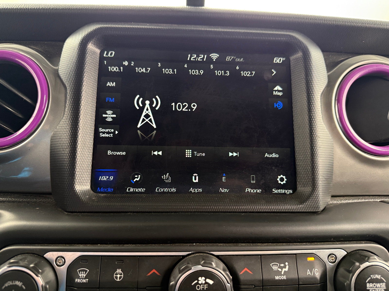 Thumbnail: 2020 Jeep Wrangler - 4