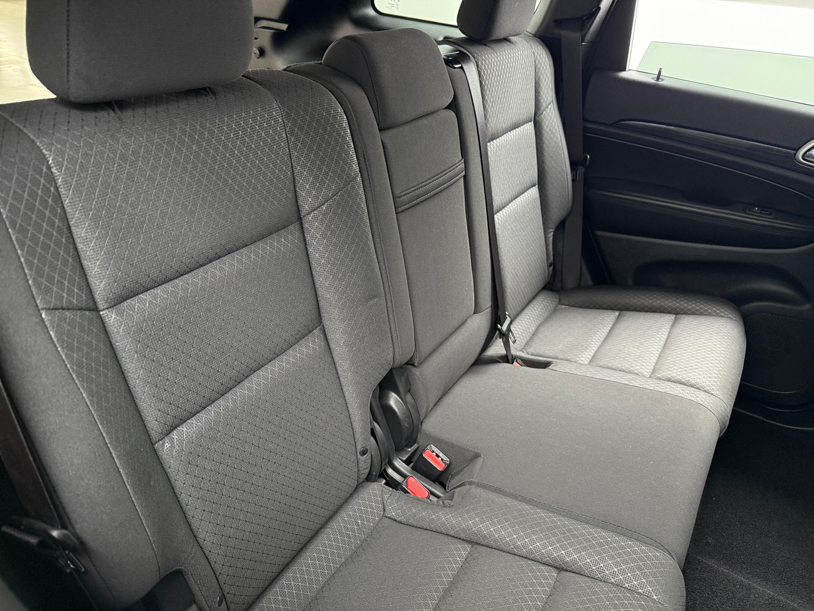 Thumbnail: 2019 Jeep Grand Cherokee - 6