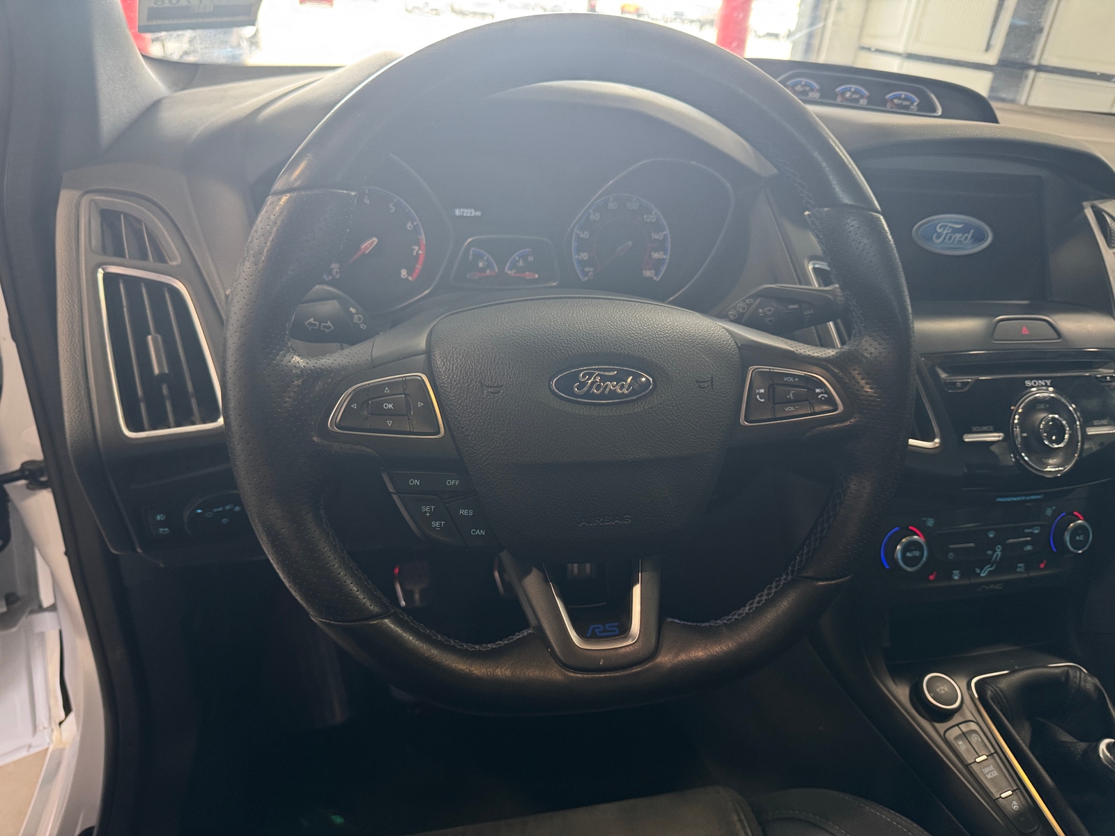 Thumbnail: 2016 Ford Focus - 4