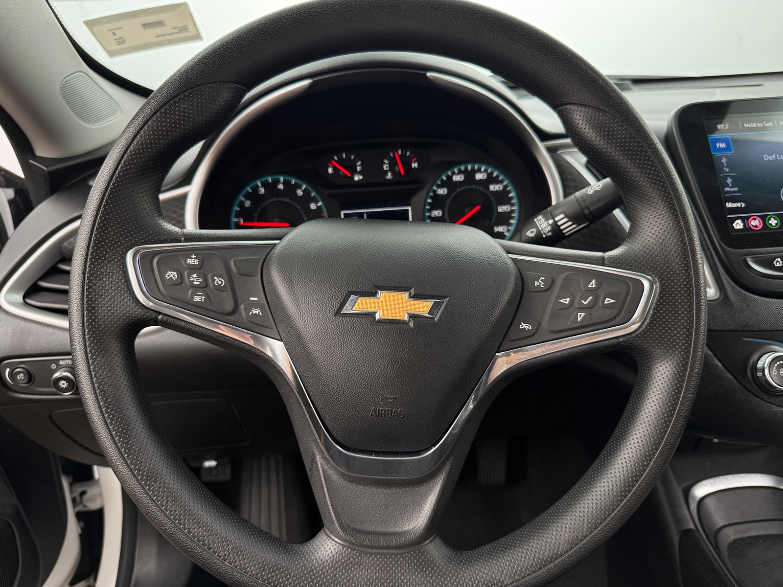 Thumbnail: 2020 Chevrolet Malibu - 5