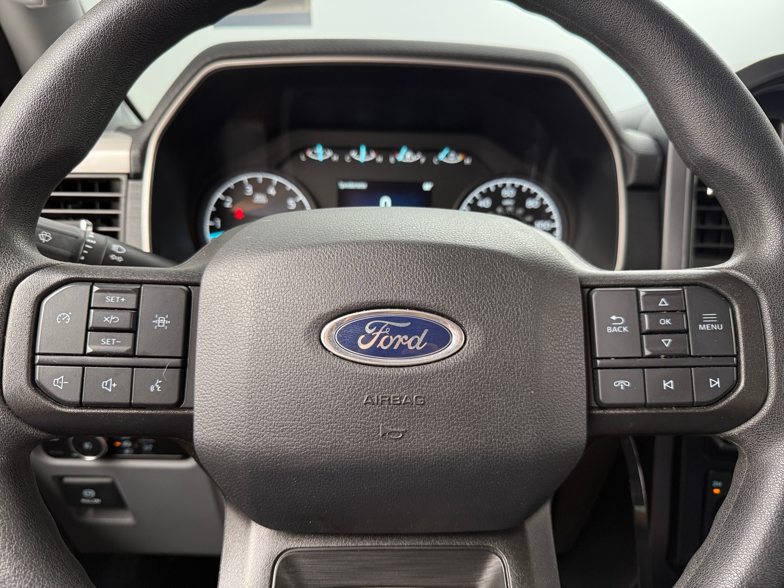Thumbnail: 2023 Ford Econoline - 5