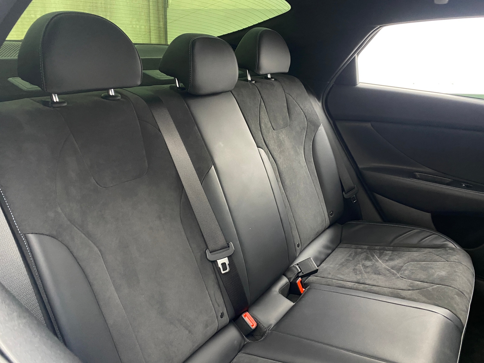 Thumbnail: 2022 Hyundai Elantra - 6