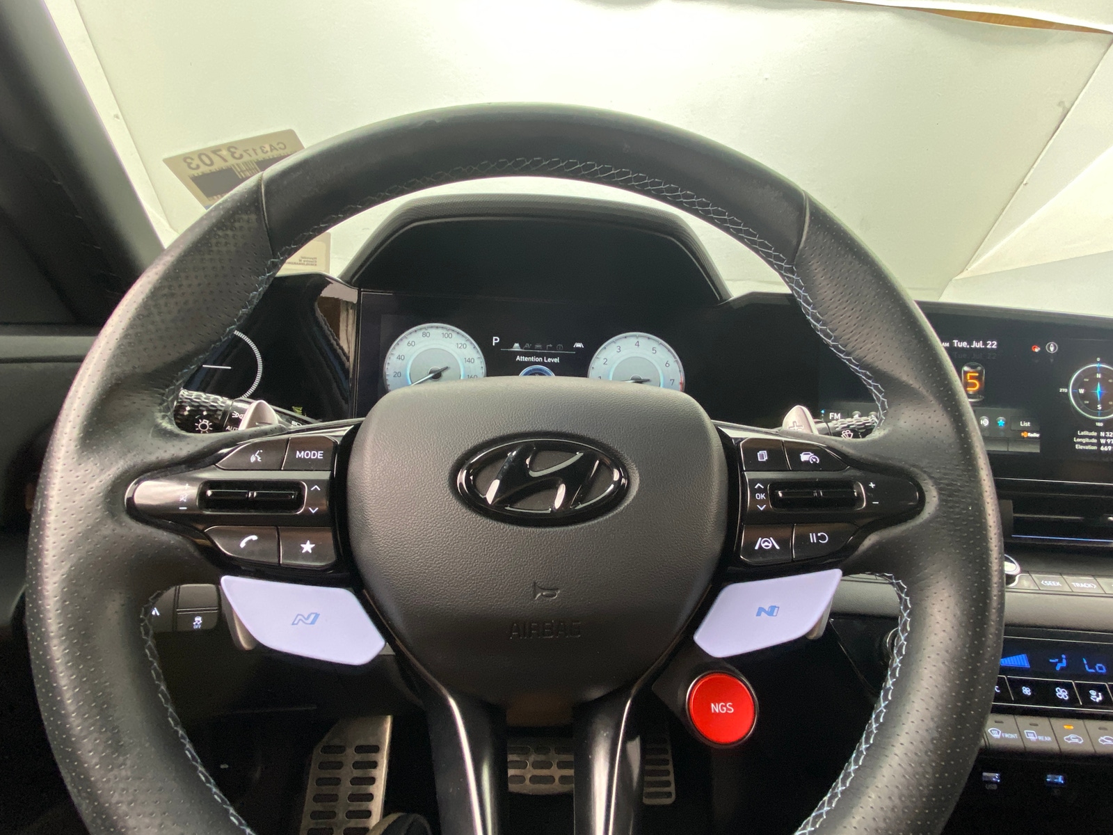 Thumbnail: 2022 Hyundai Elantra - 5