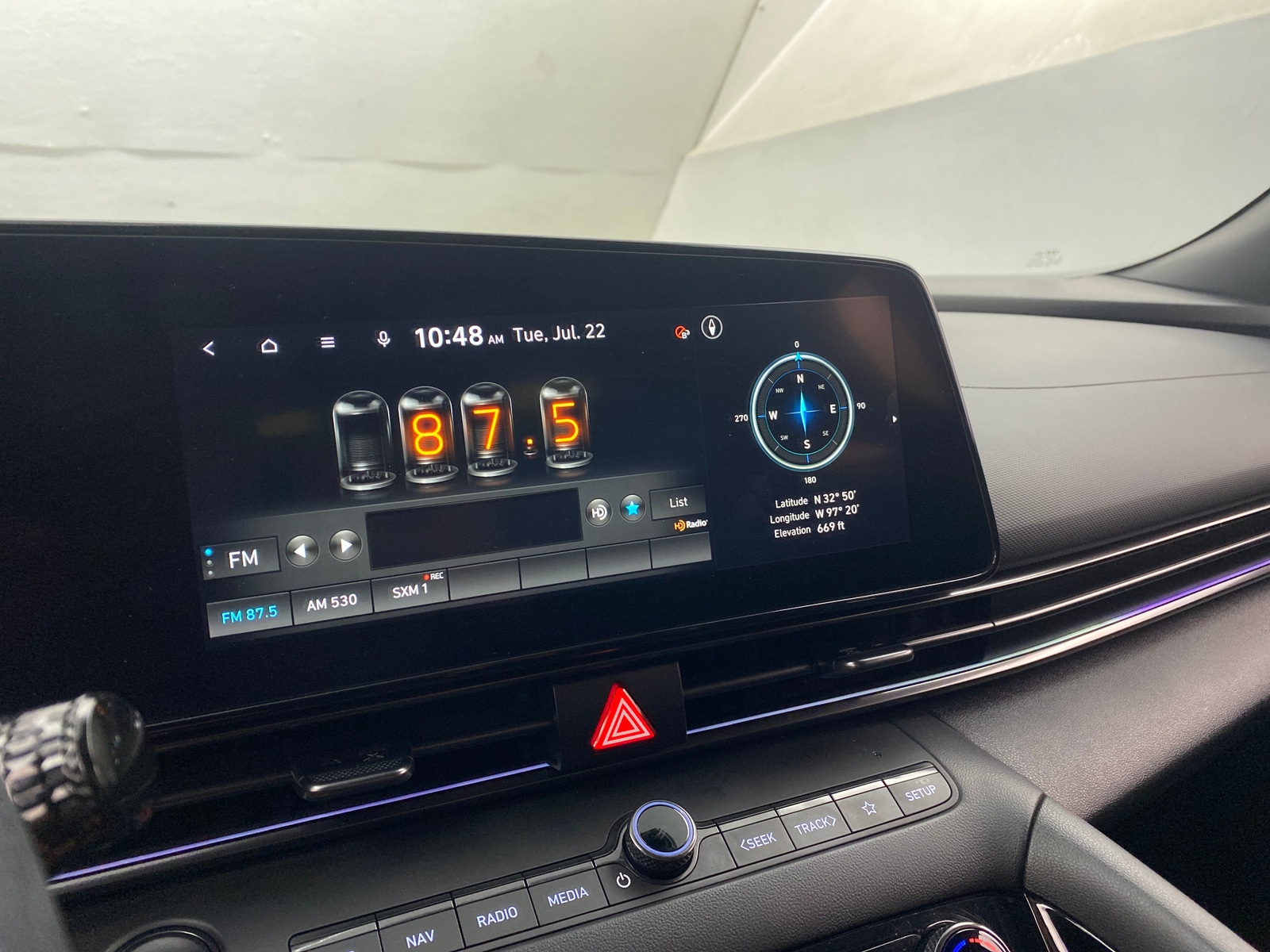 Thumbnail: 2022 Hyundai Elantra - 4