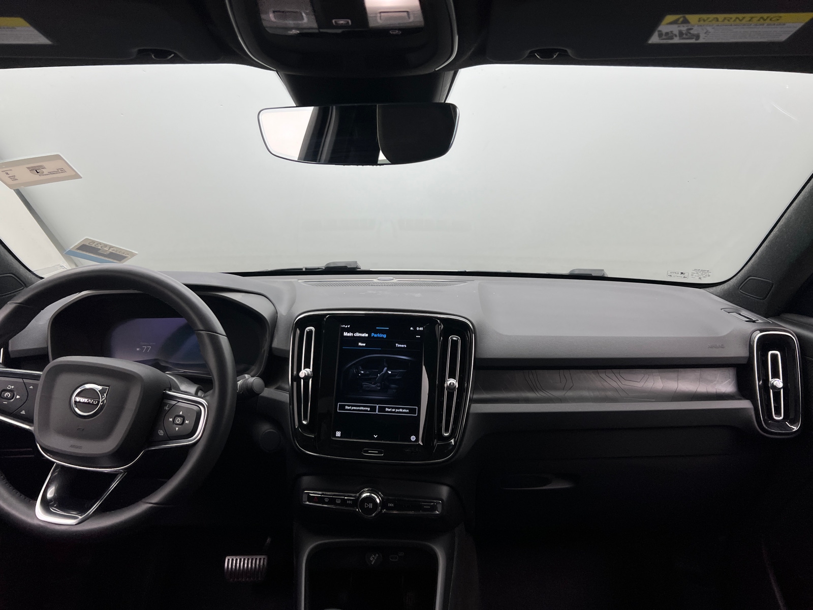 Thumbnail: 2023 Volvo C40 - 3
