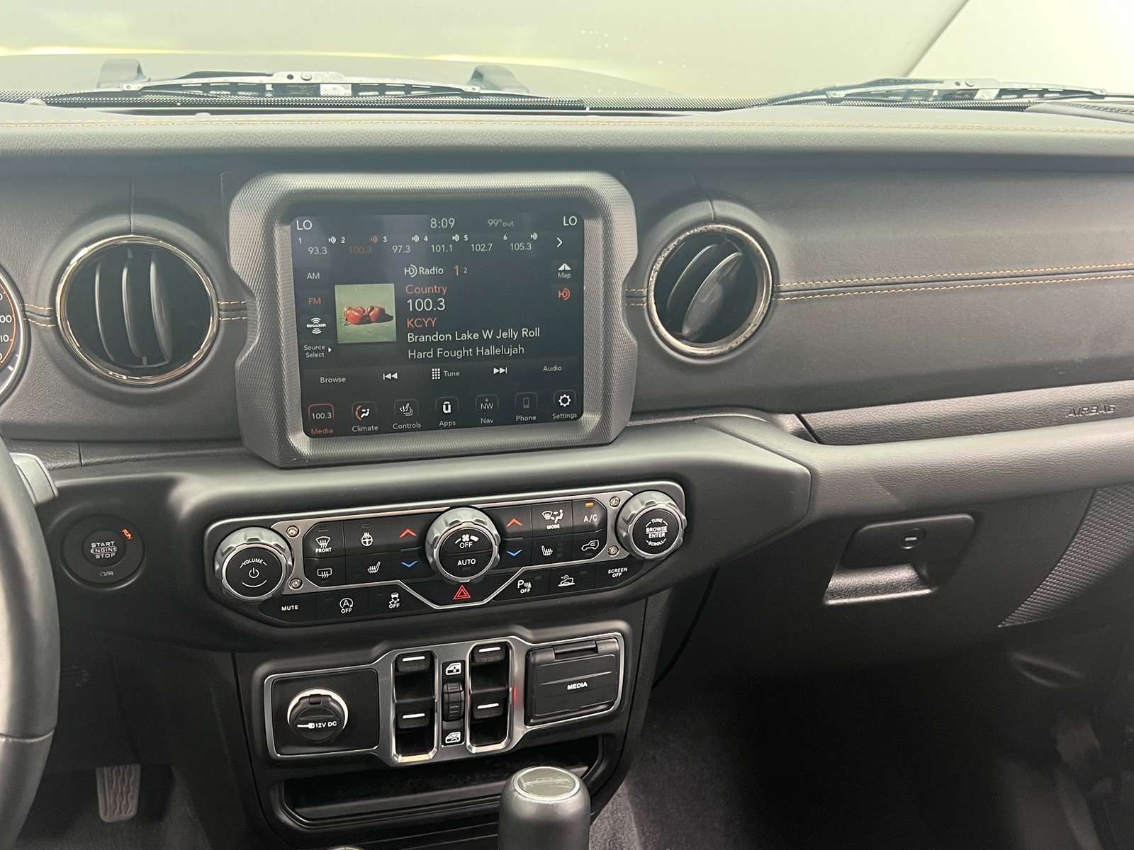Thumbnail: 2021 Jeep Gladiator - 3