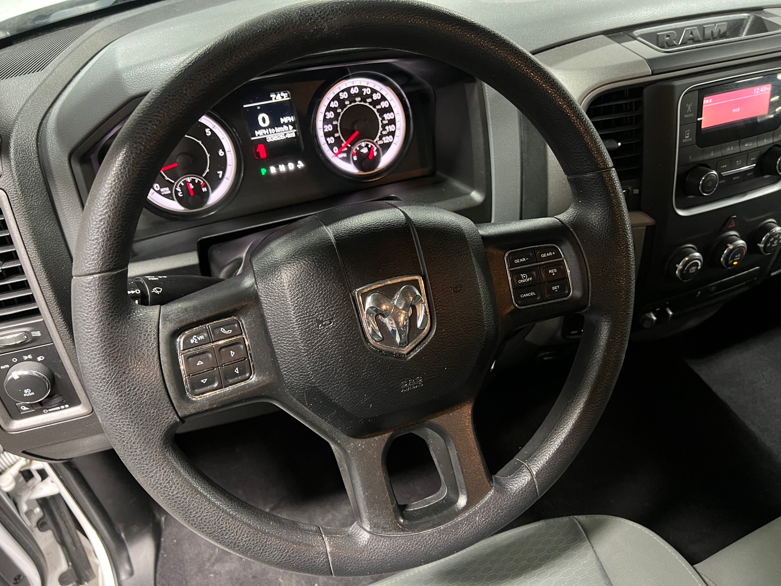 Thumbnail: 2019 RAM 1500 Classic - 5
