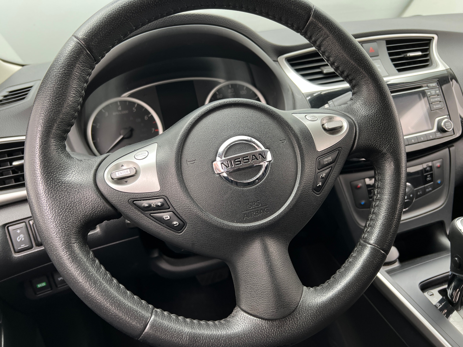 Thumbnail: 2018 Nissan Sentra - 5