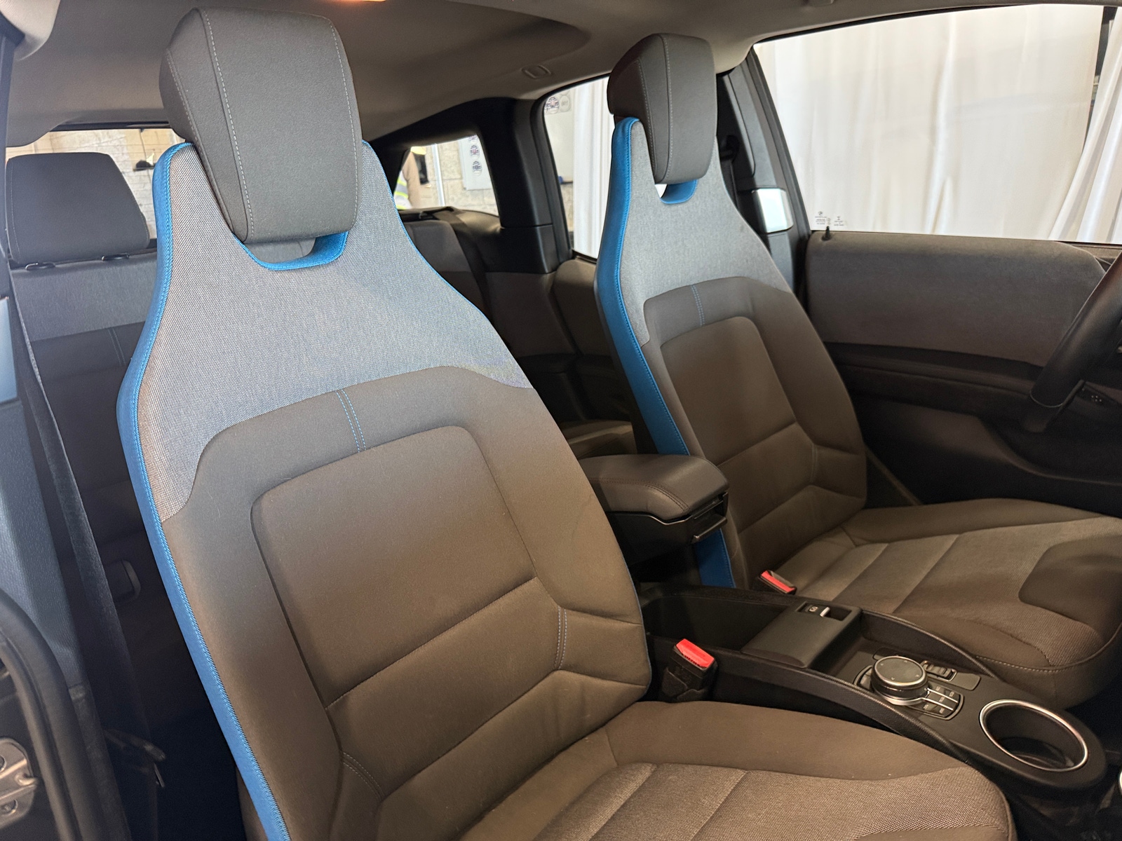 Thumbnail: 2019 BMW i3 - 2