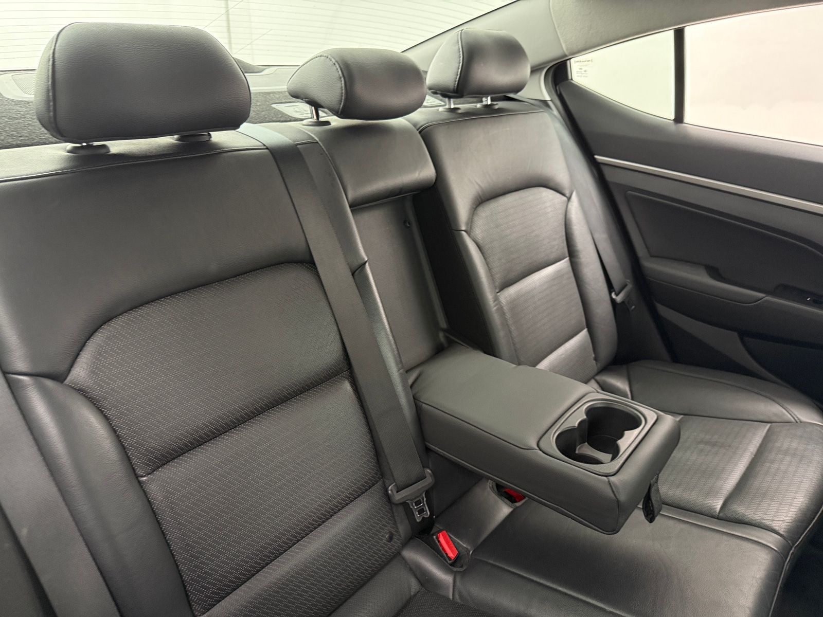 Thumbnail: 2017 Hyundai Elantra - 5