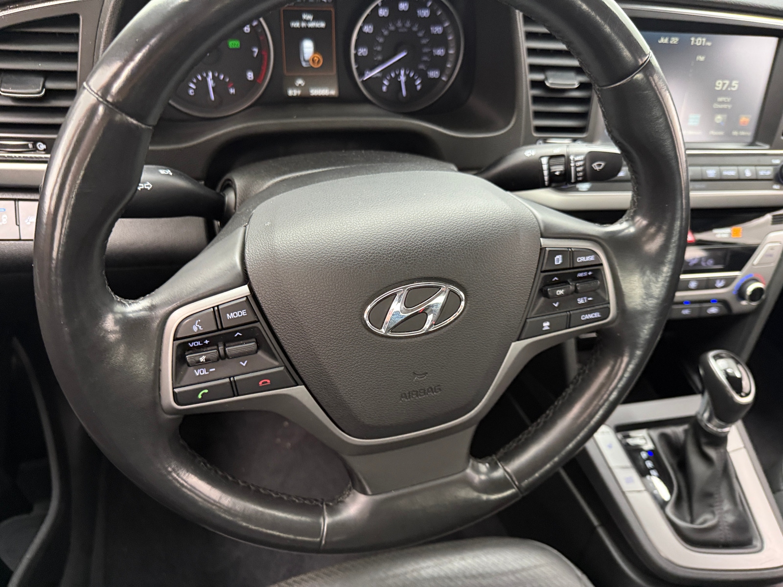 Thumbnail: 2017 Hyundai Elantra - 4