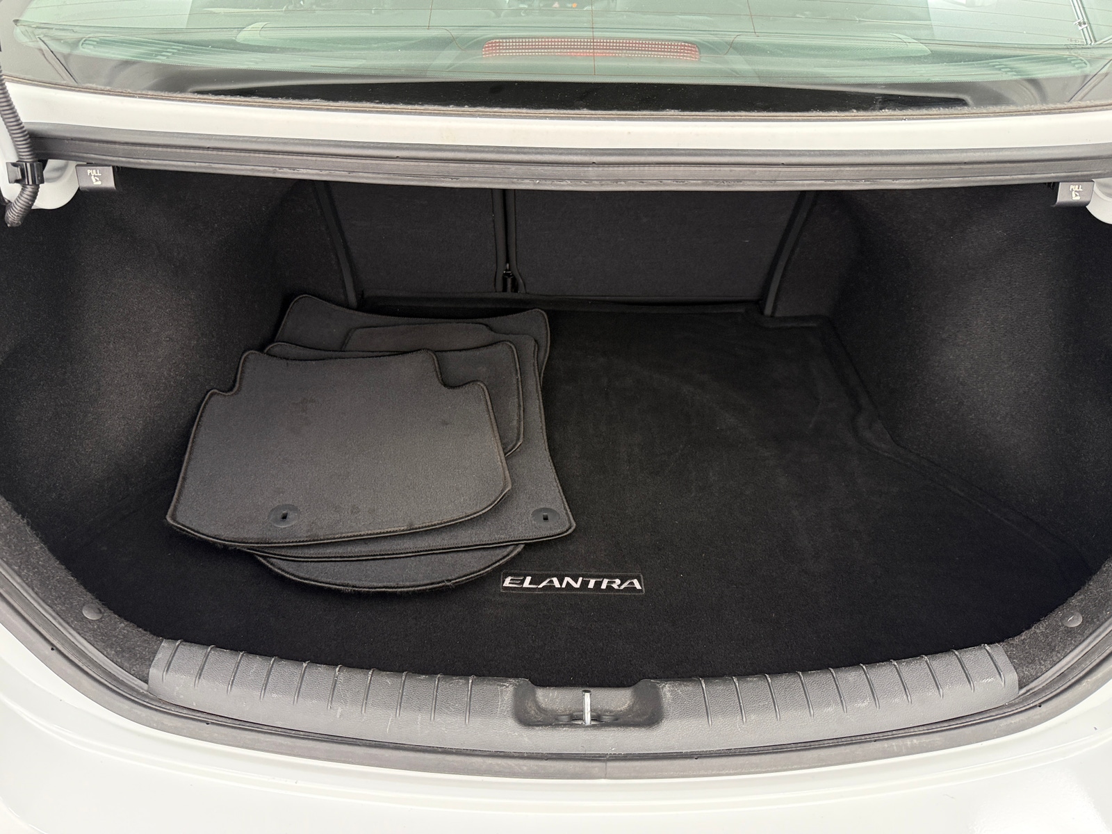 Thumbnail: 2017 Hyundai Elantra - 6