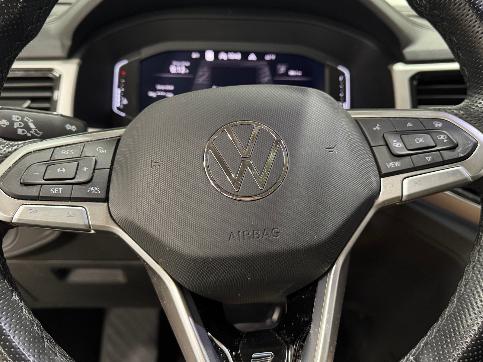 Thumbnail: 2022 Volkswagen Atlas - 4