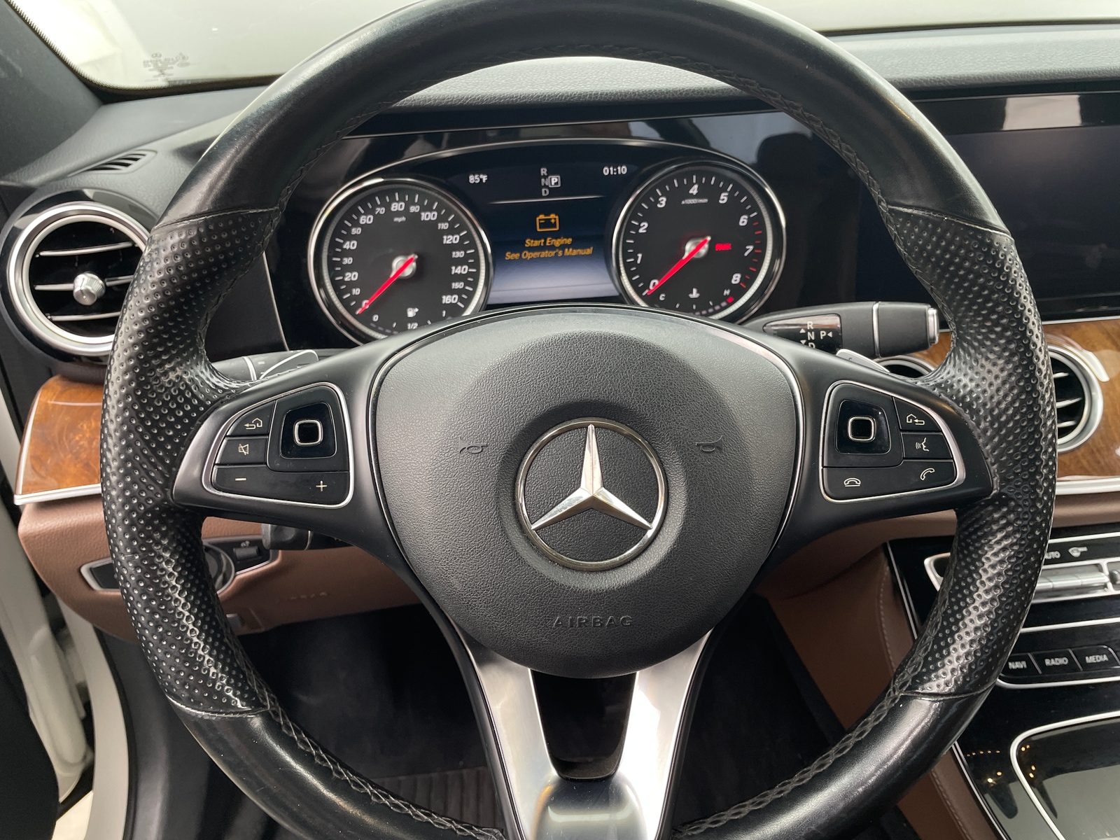 Thumbnail: 2017 Mercedes-Benz E-Class - 4