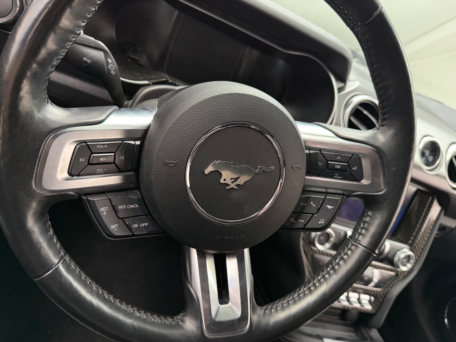Thumbnail: 2019 Ford Mustang - 3