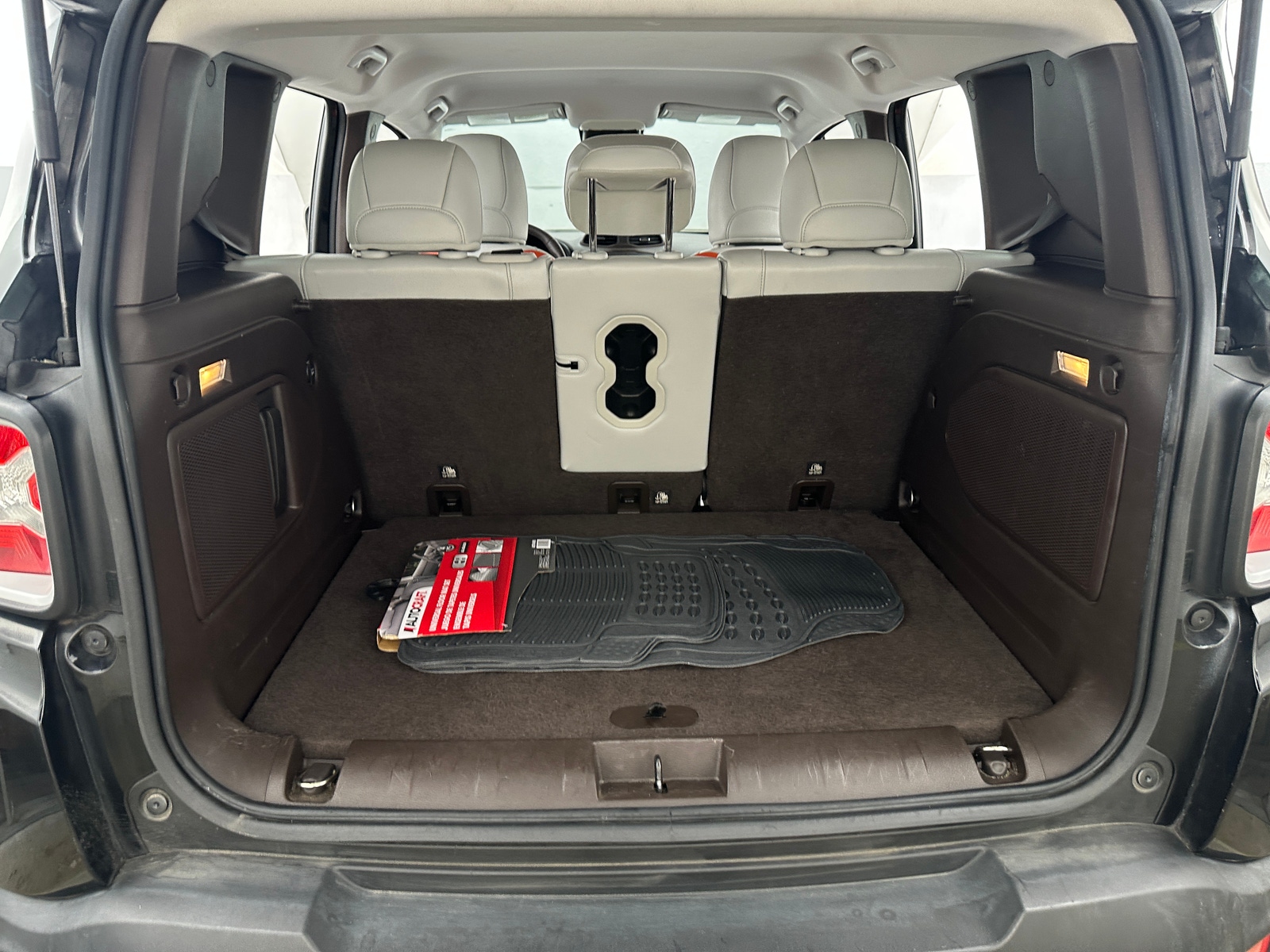 Thumbnail: 2015 Jeep Renegade - 6
